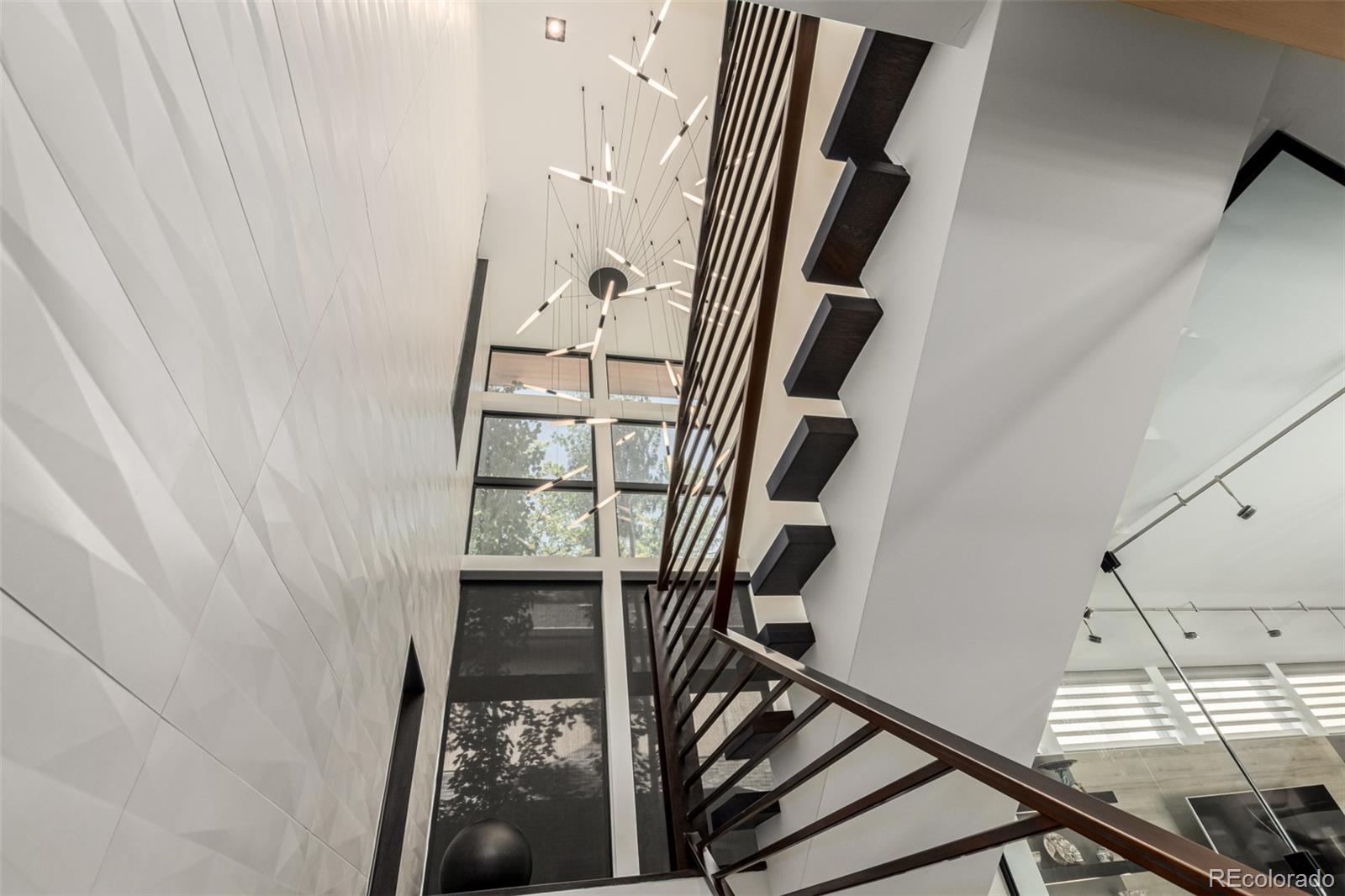 MLS Image #23 for 634 s corona street,denver, Colorado