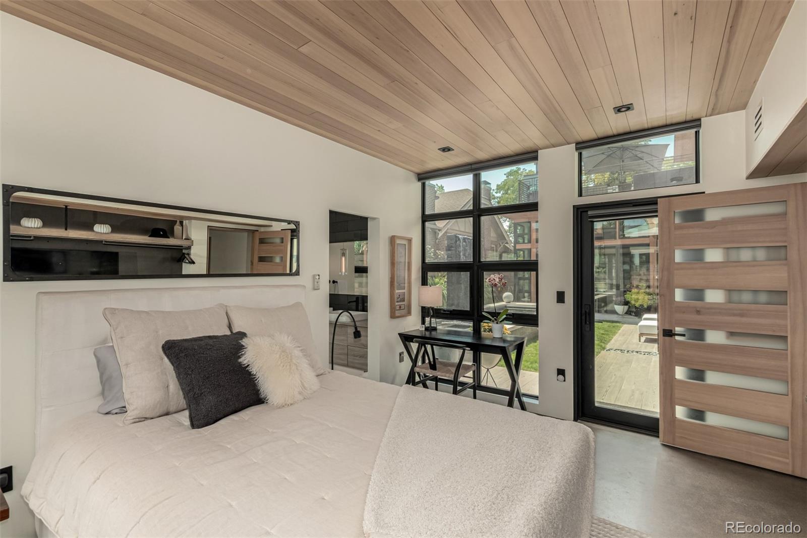 MLS Image #37 for 634 s corona street,denver, Colorado
