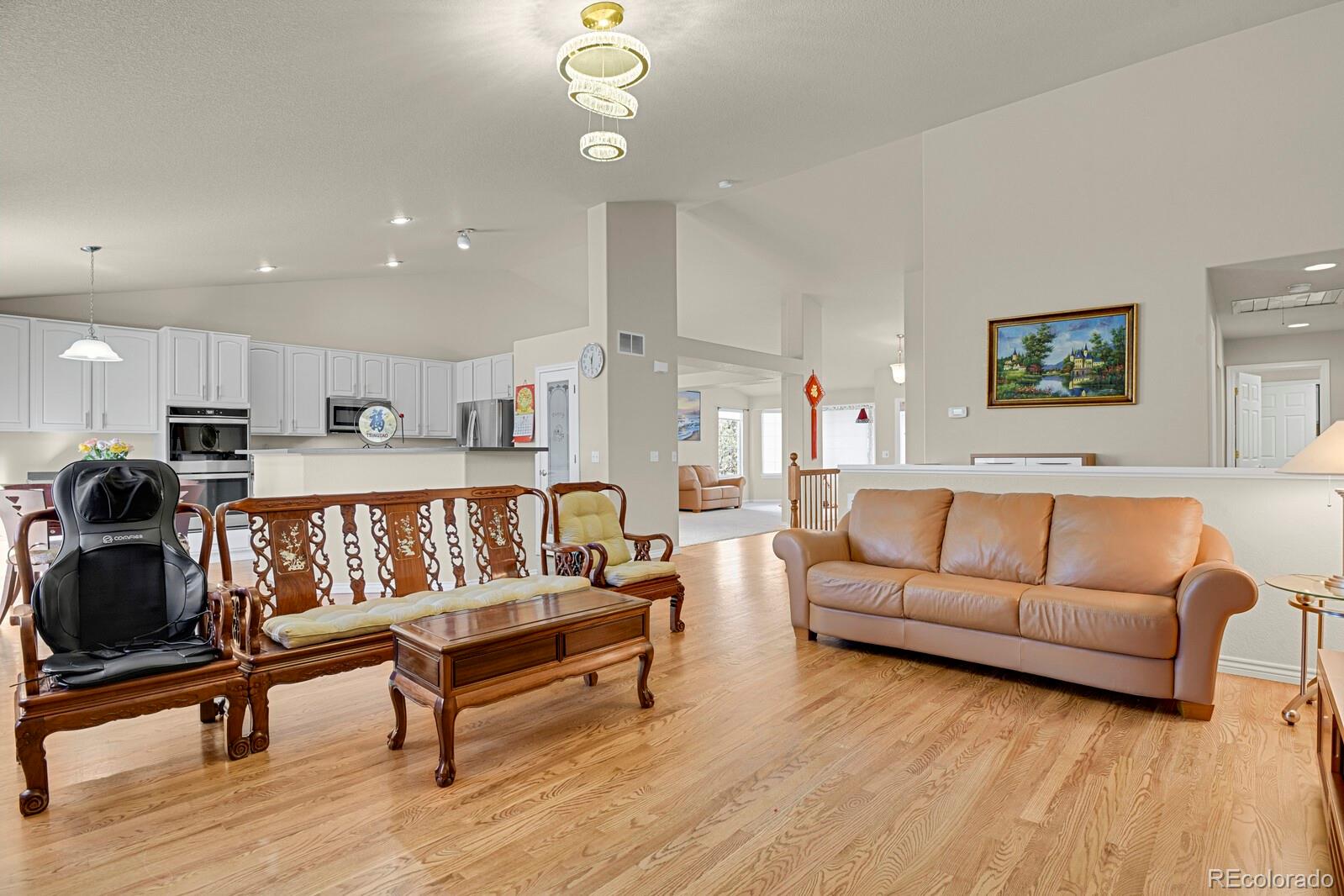 MLS Image #10 for 6373 s richfield street,aurora, Colorado