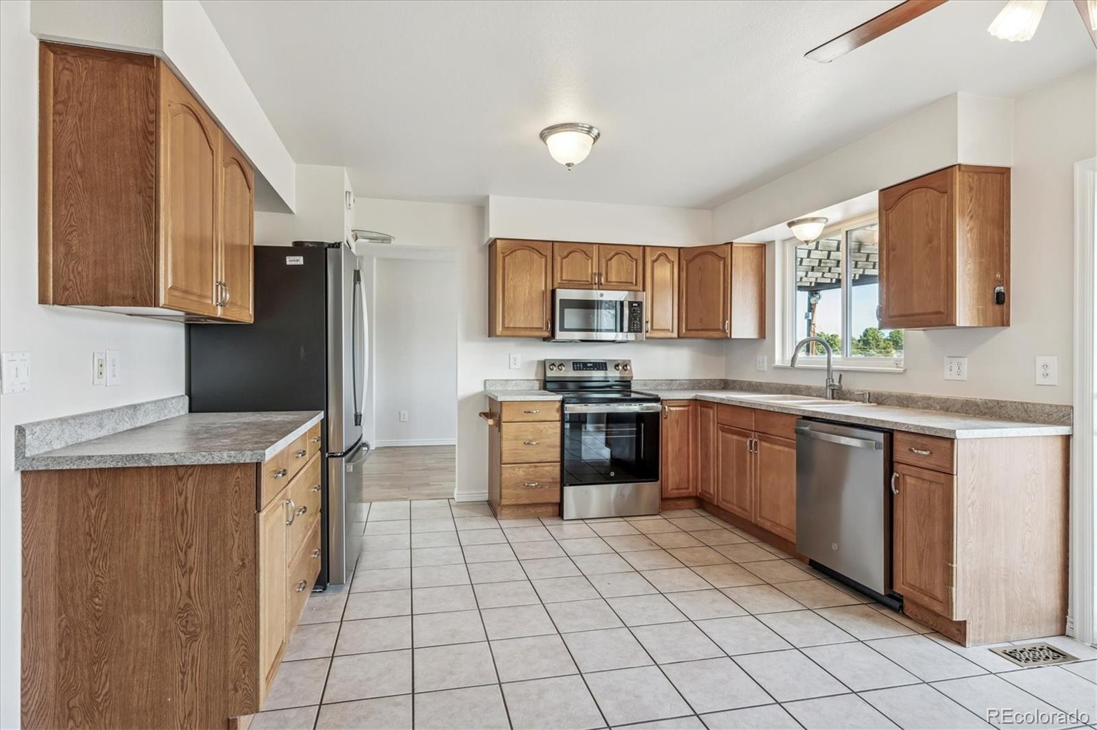 MLS Image #12 for 11402  brownstone drive,parker, Colorado