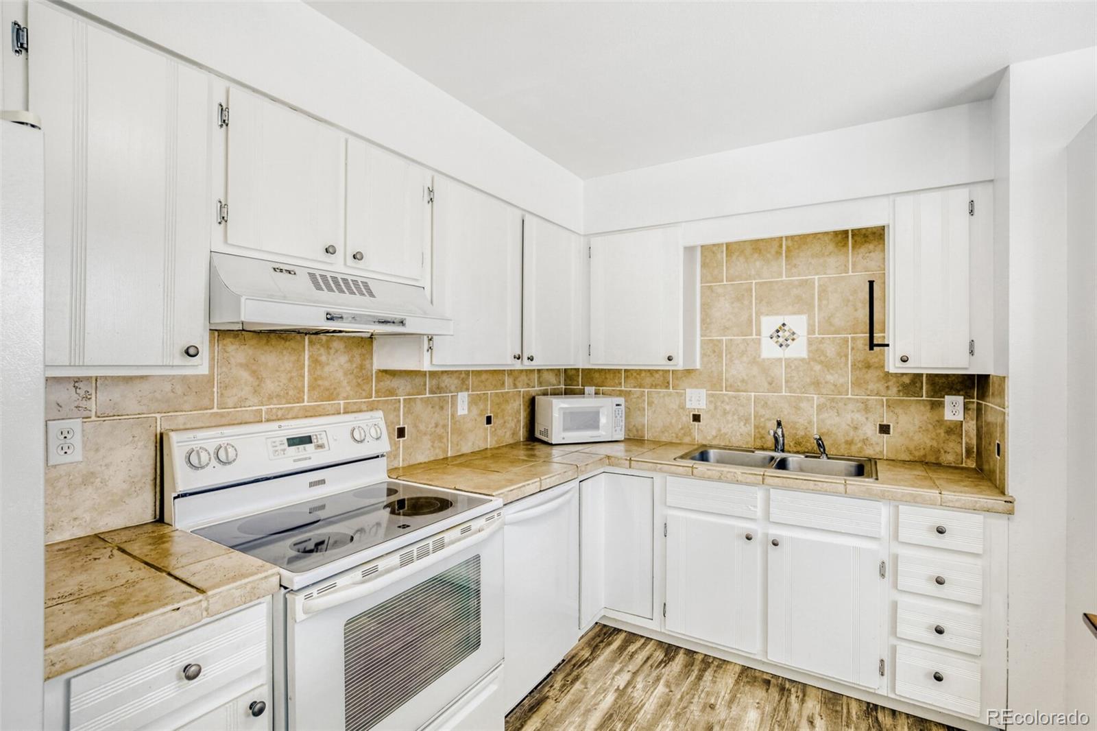 MLS Image #7 for 413  skyway drive,fort collins, Colorado