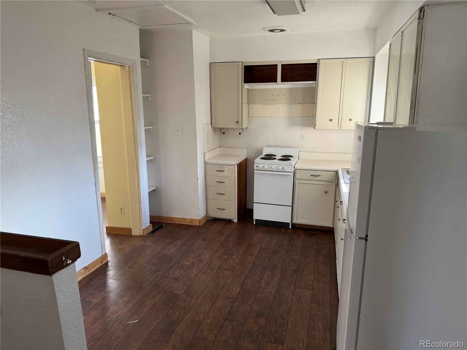 MLS Image #2 for 1042 s raleigh street,denver, Colorado
