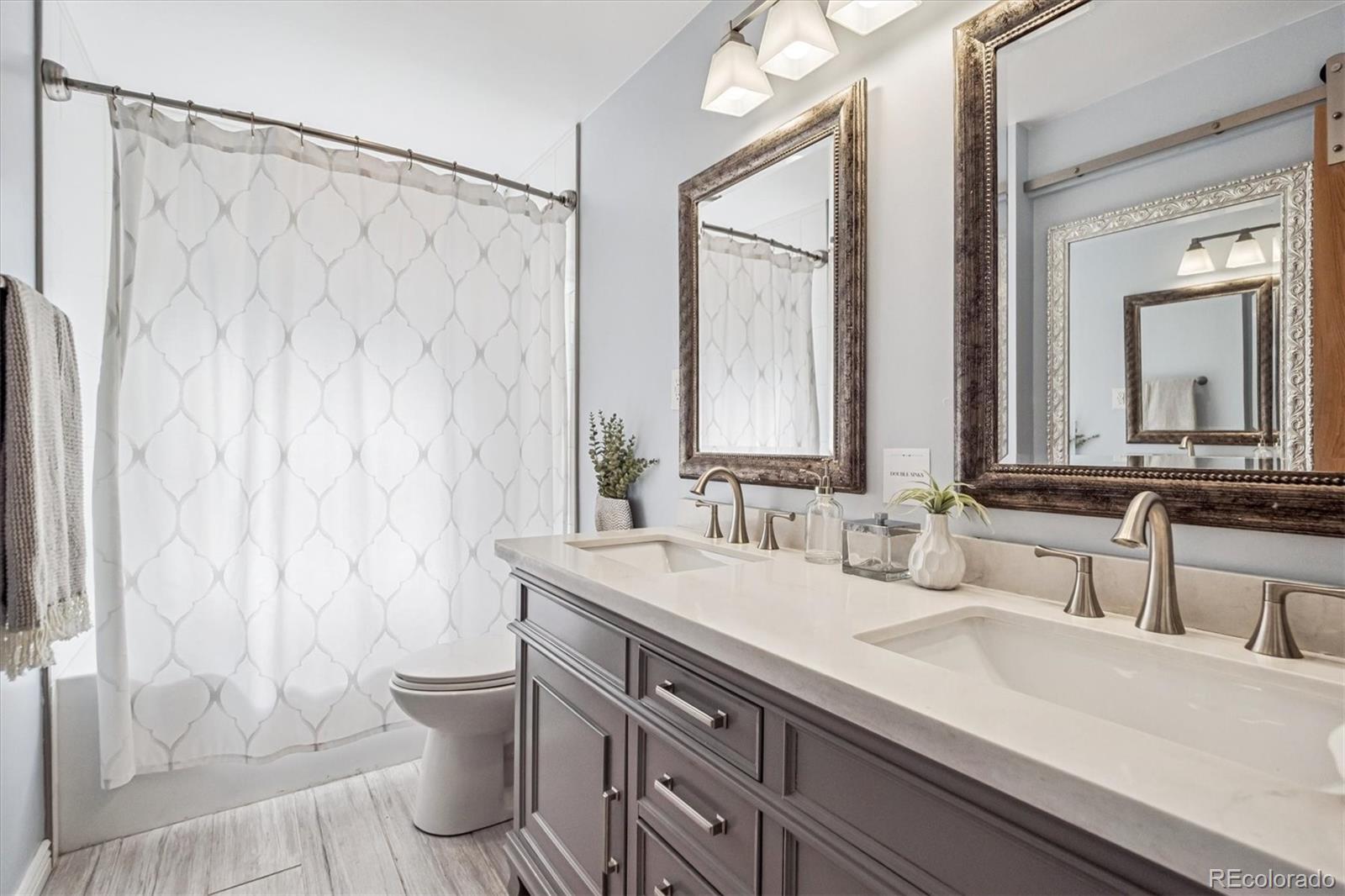 MLS Image #10 for 4724 w tufts circle,denver, Colorado