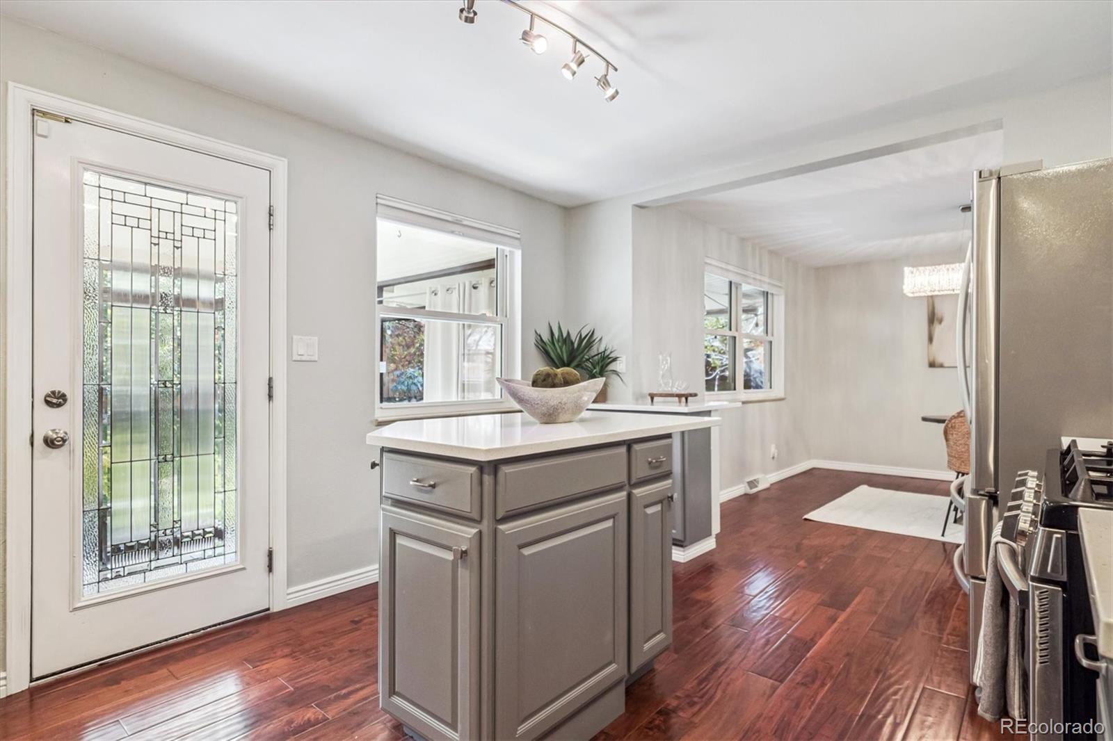 MLS Image #6 for 4724 w tufts circle,denver, Colorado