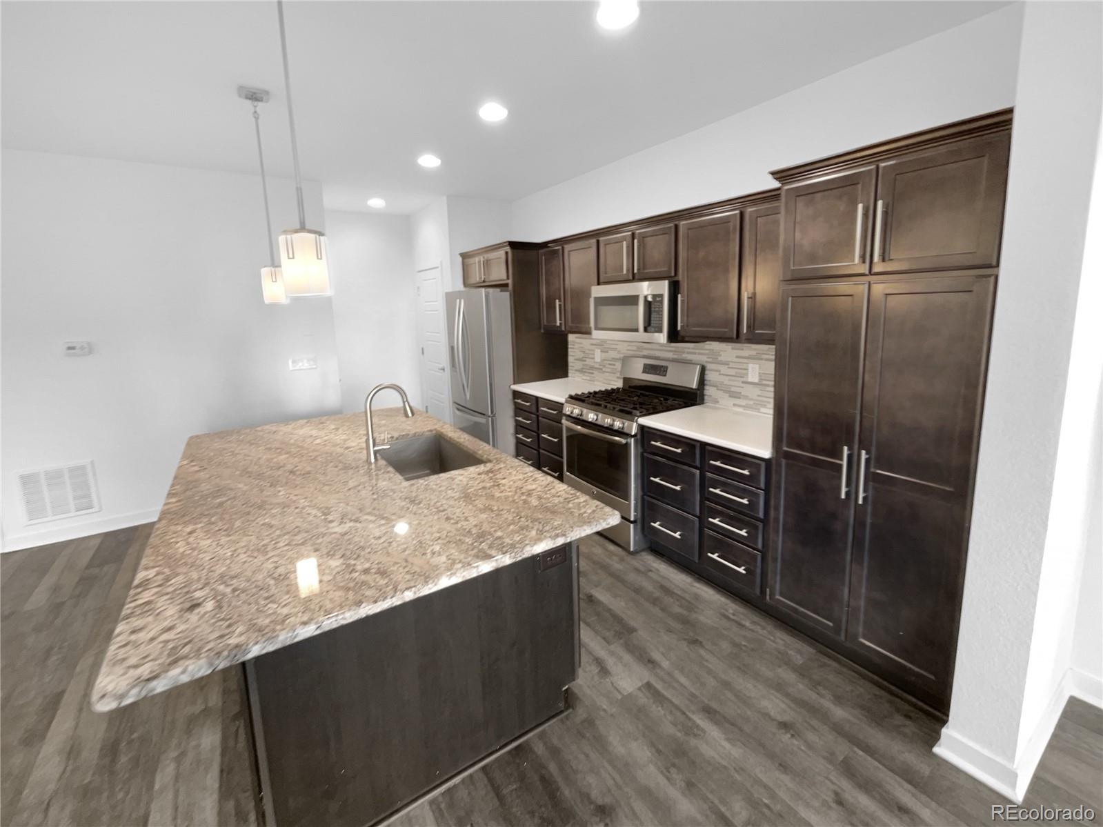 MLS Image #1 for 11030  richfield circle,commerce city, Colorado