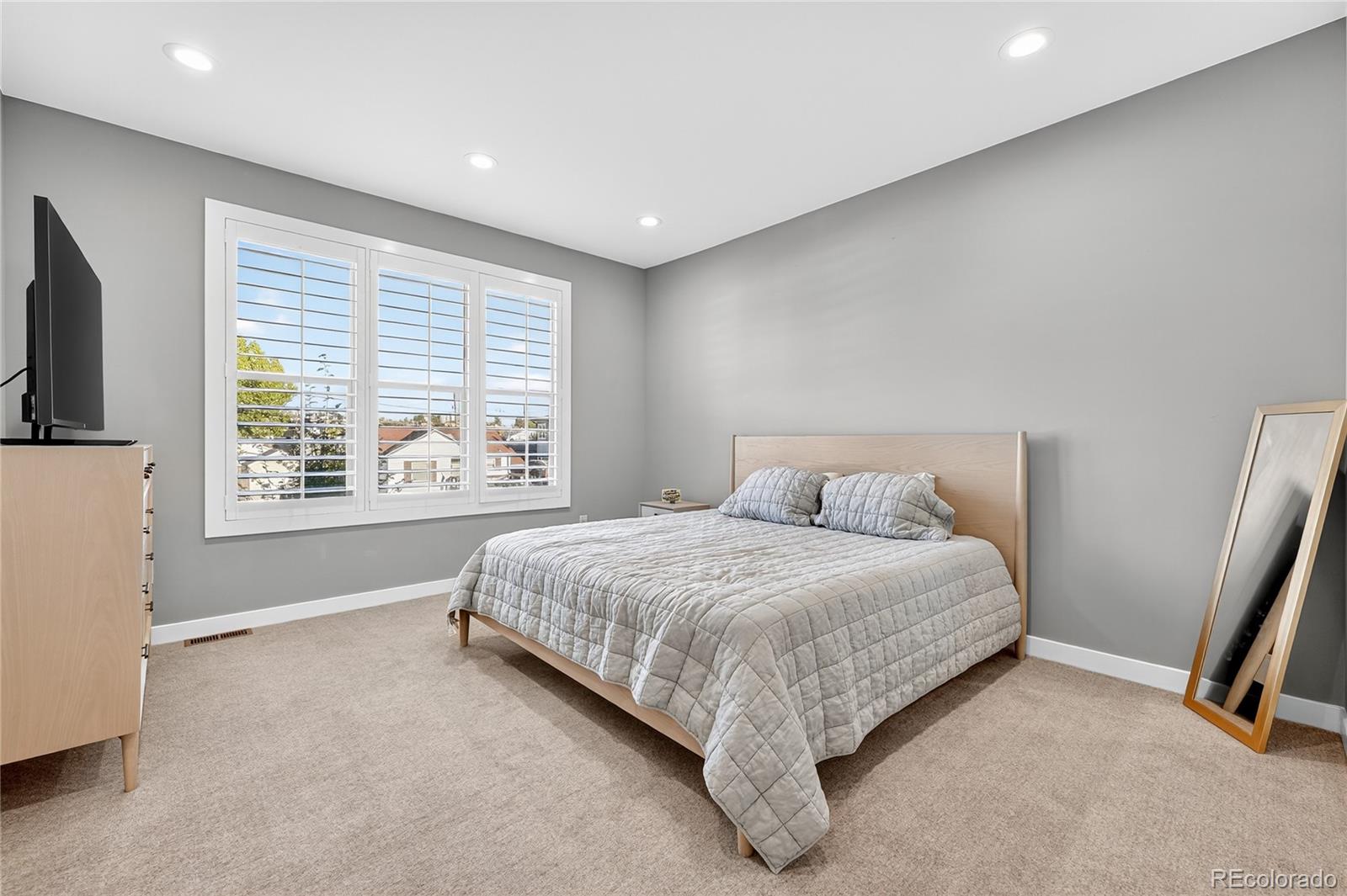 MLS Image #21 for 3237 s bannock street,englewood, Colorado