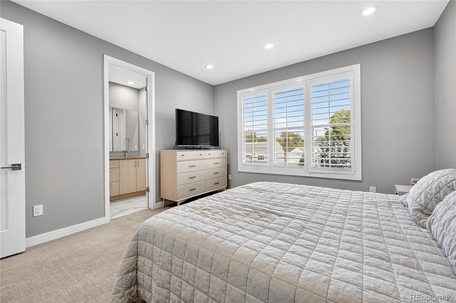 MLS Image #22 for 3237 s bannock street,englewood, Colorado