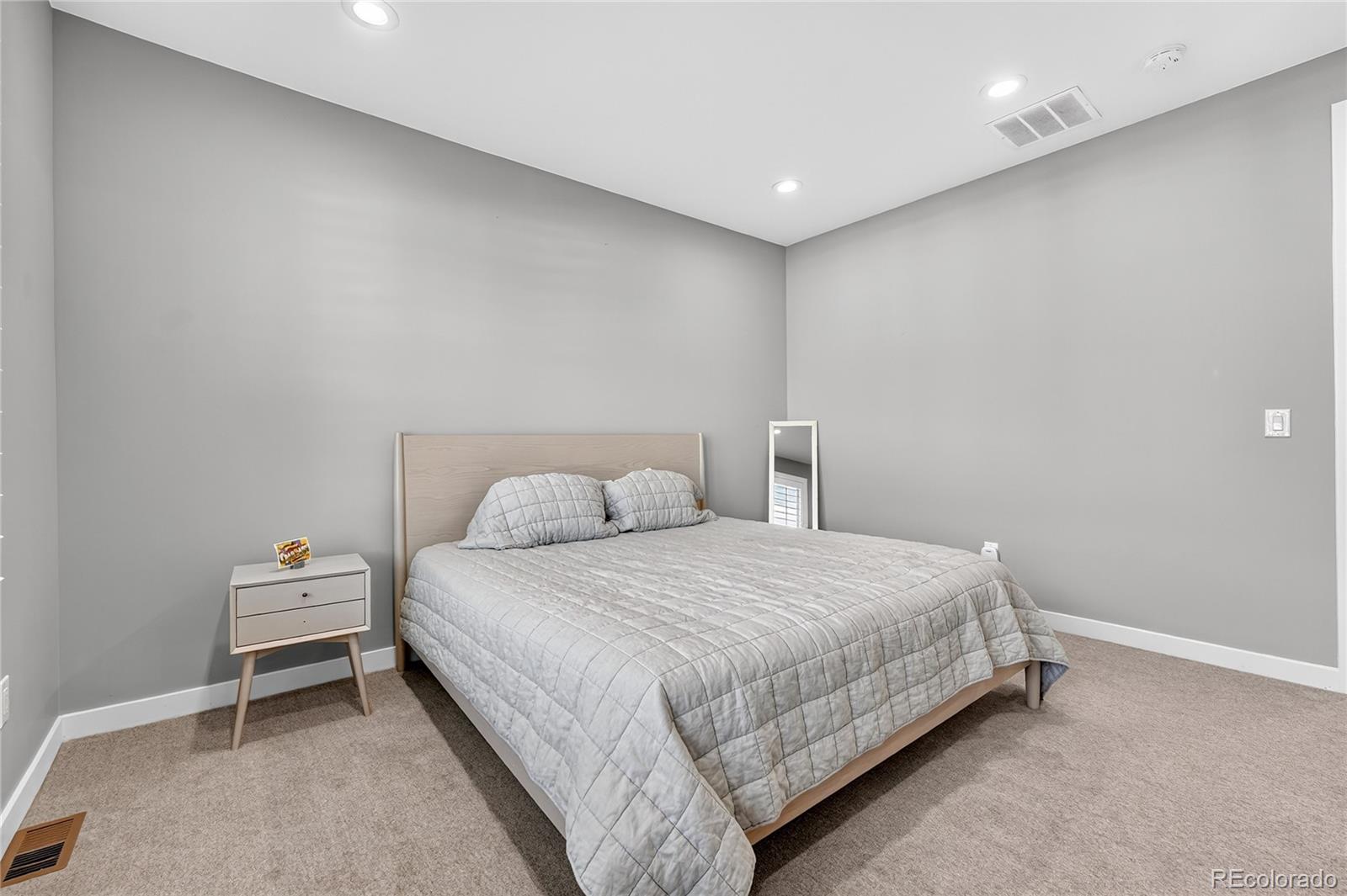 MLS Image #23 for 3237 s bannock street,englewood, Colorado
