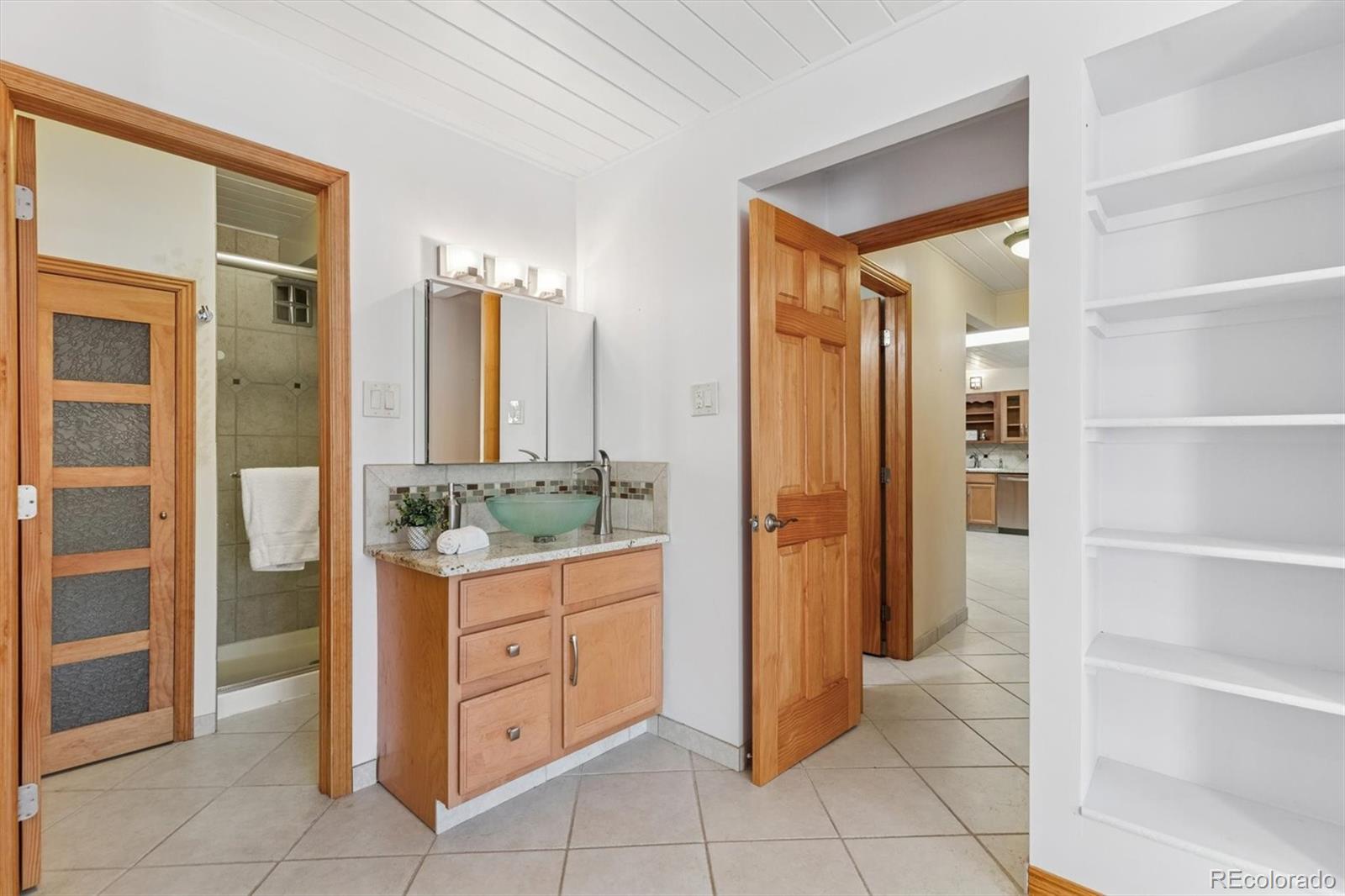 MLS Image #12 for 625 s clinton street 7a,denver, Colorado