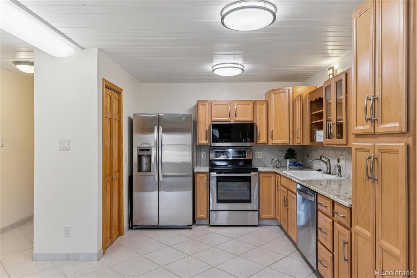 MLS Image #7 for 625 s clinton street 7a,denver, Colorado