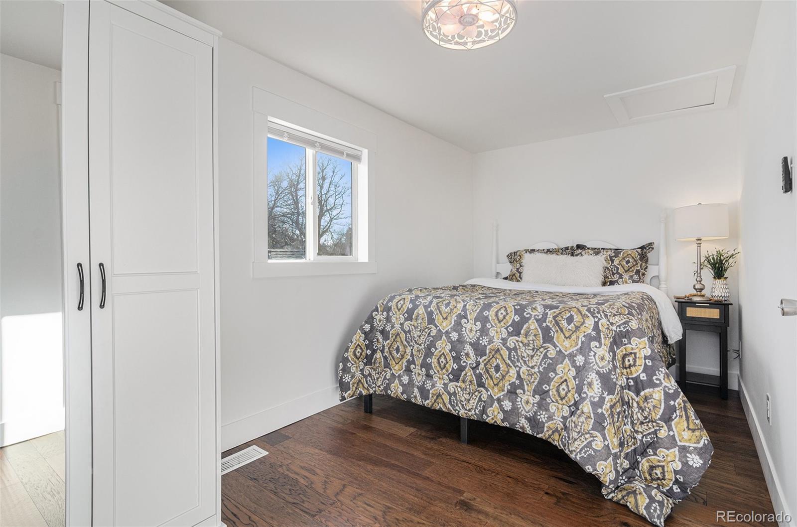 MLS Image #13 for 1956  valentia street,denver, Colorado