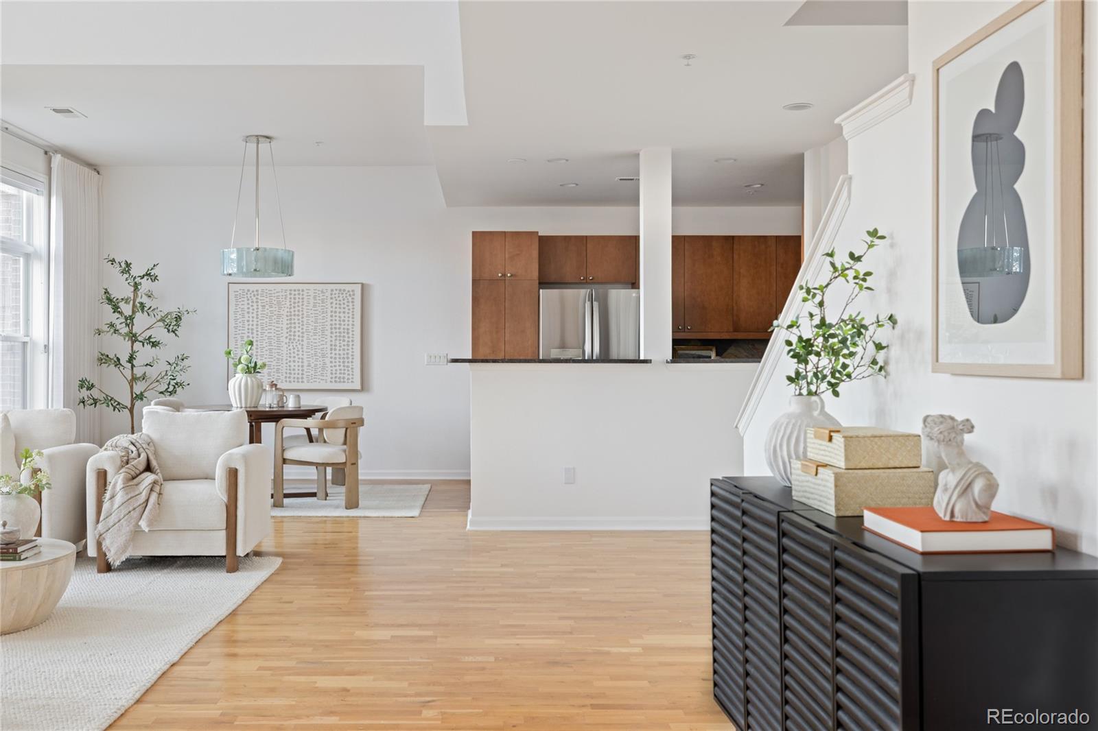 MLS Image #6 for 1662  fillmore street,denver, Colorado