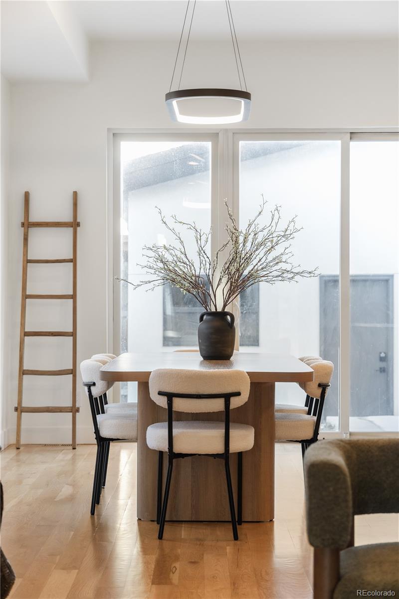 MLS Image #13 for 2240 s lincoln street,denver, Colorado