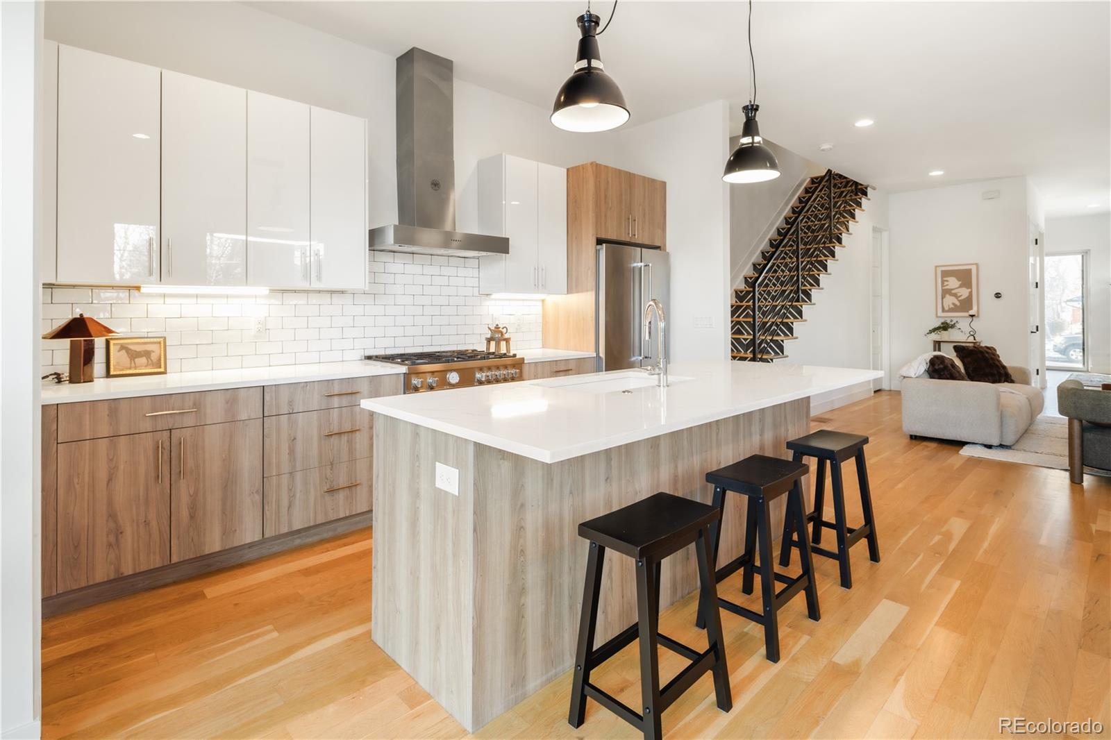 MLS Image #9 for 2240 s lincoln street,denver, Colorado