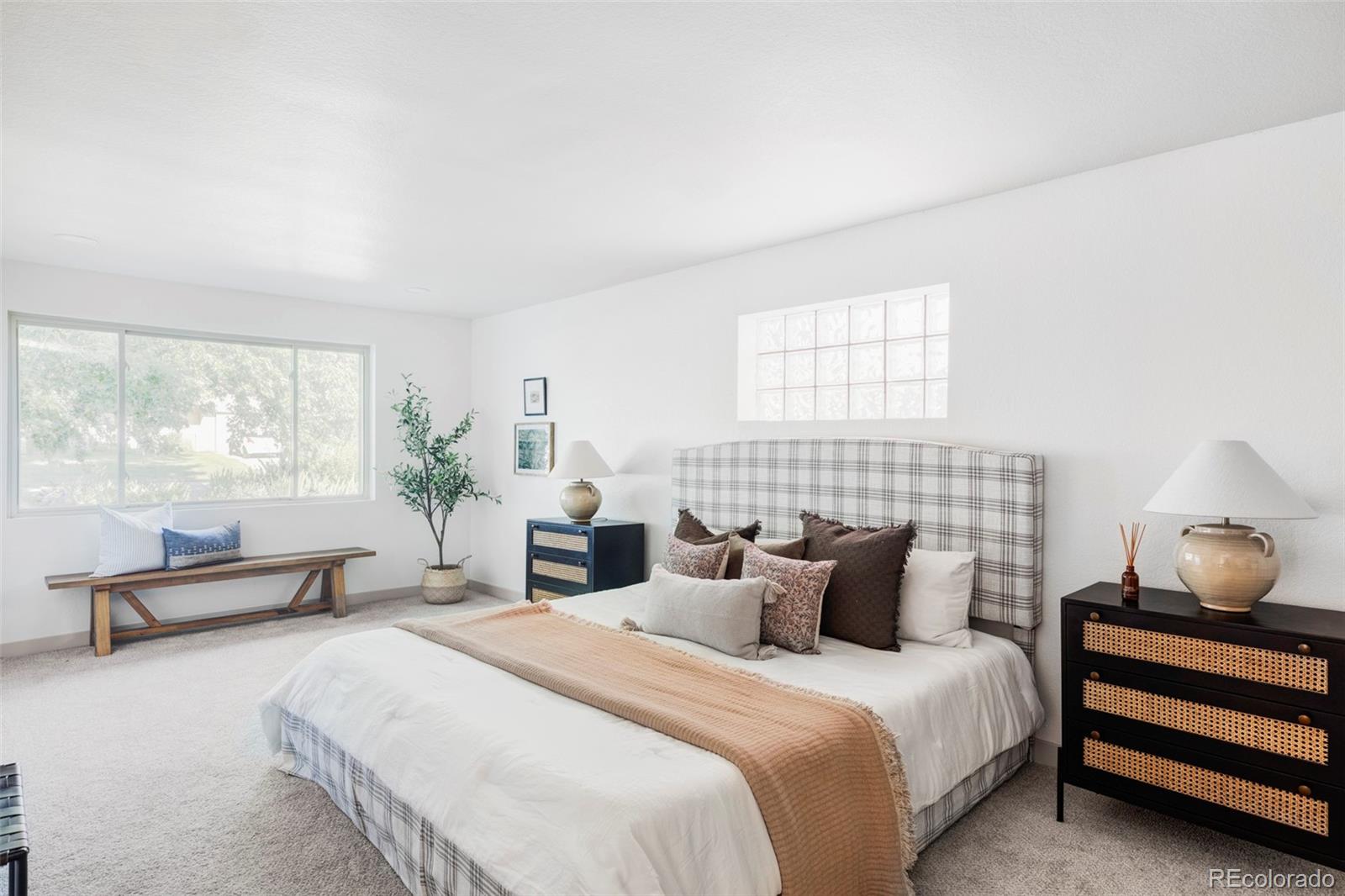 MLS Image #14 for 1759  olive street,denver, Colorado