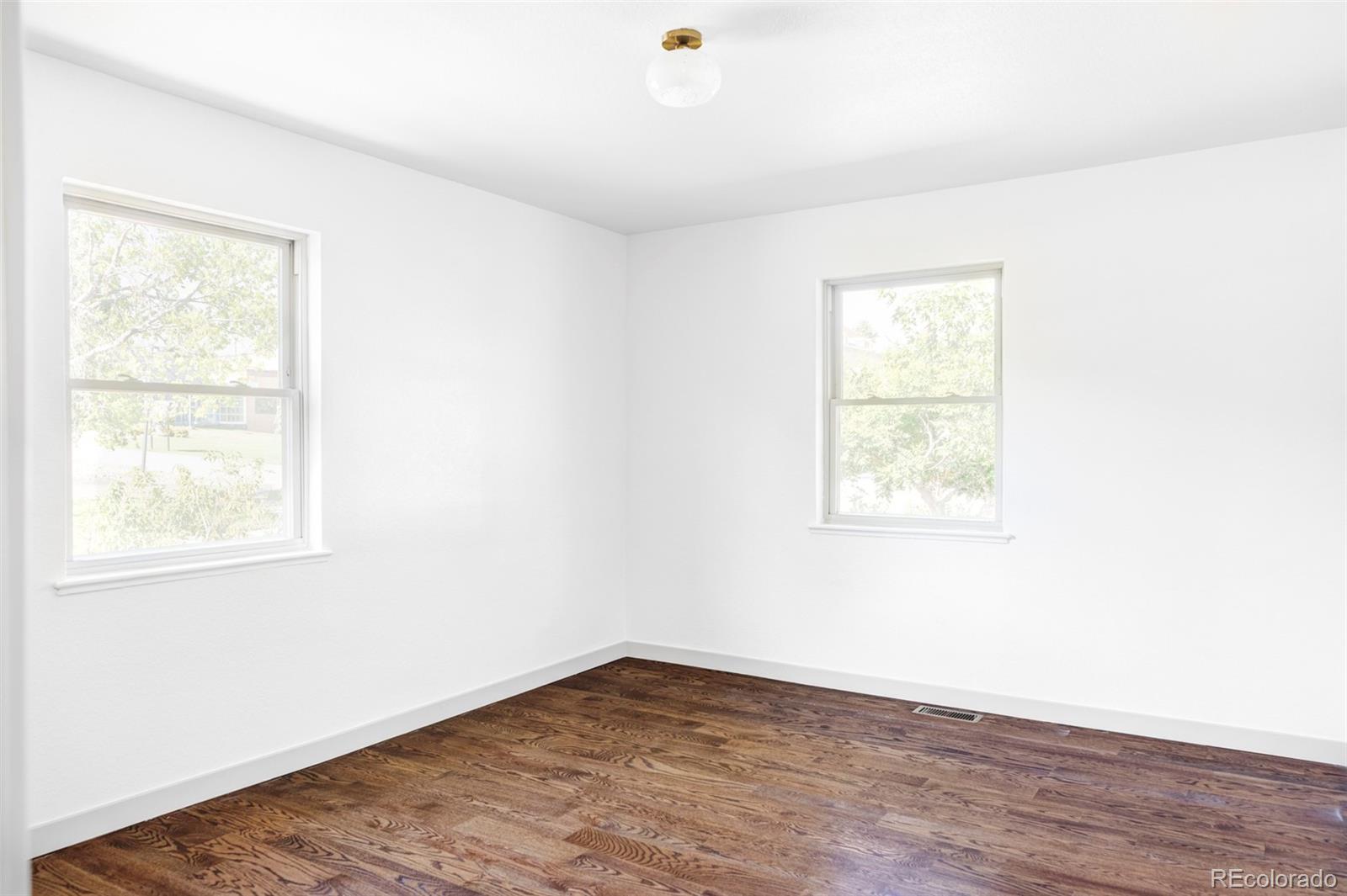 MLS Image #19 for 1759  olive street,denver, Colorado