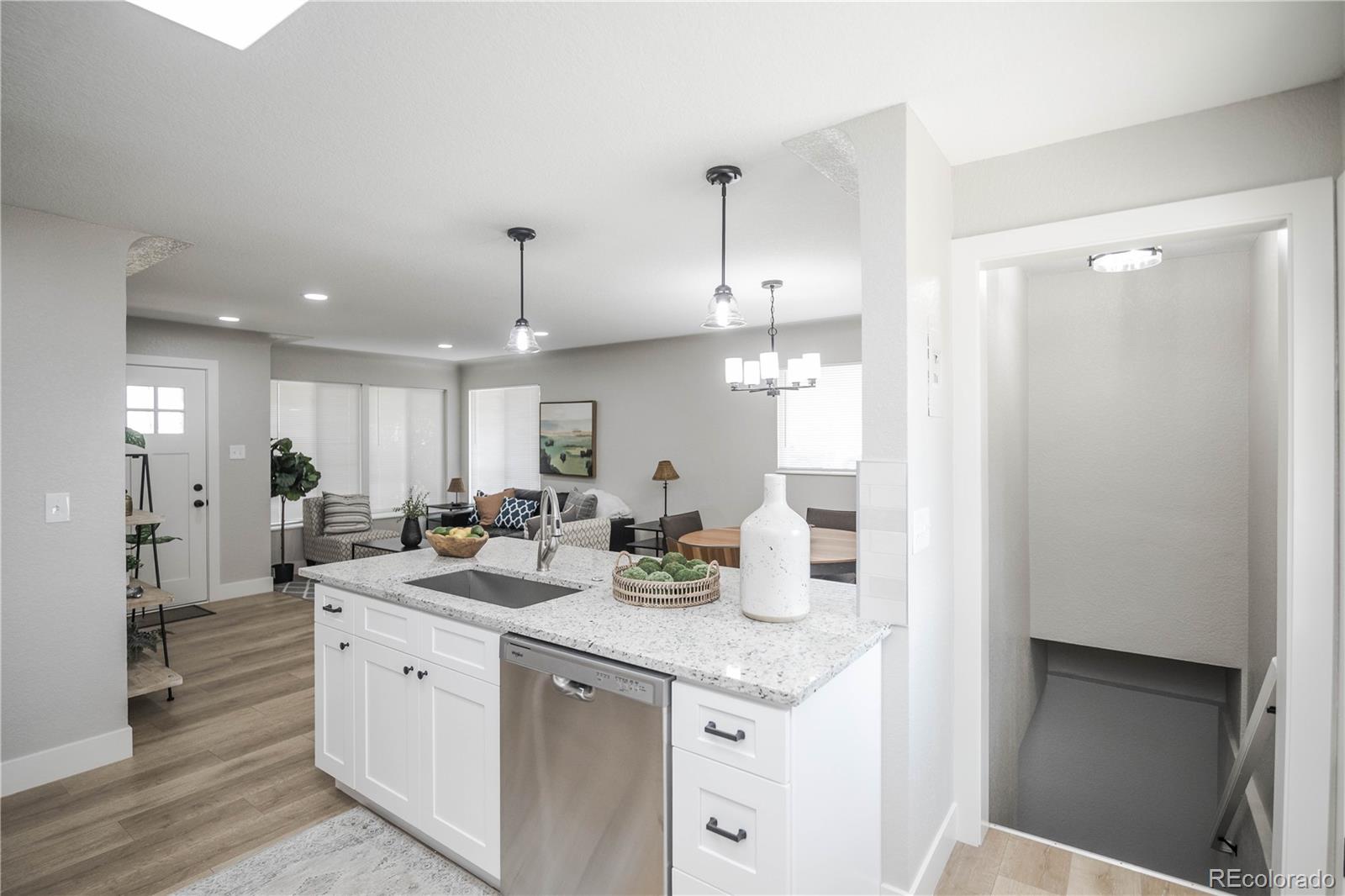 MLS Image #9 for 3690  leyden street,denver, Colorado