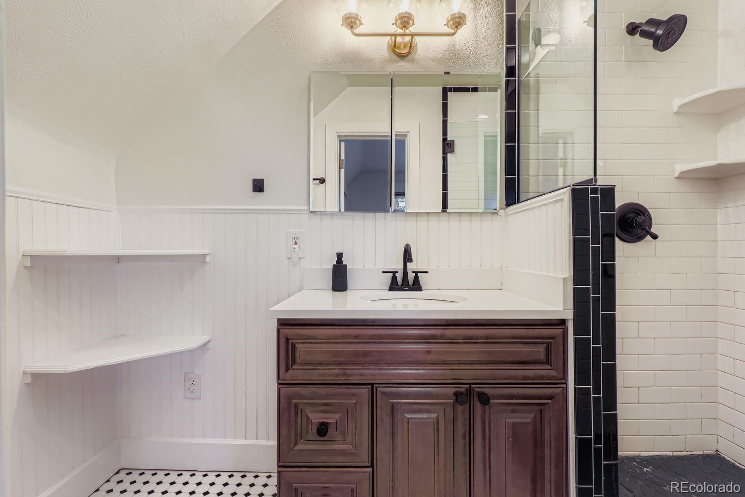 MLS Image #12 for 112 w maple avenue,denver, Colorado