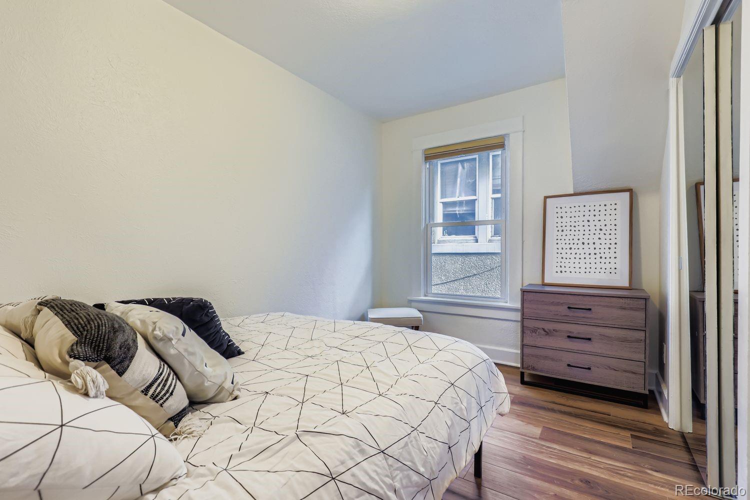 MLS Image #14 for 112 w maple avenue,denver, Colorado