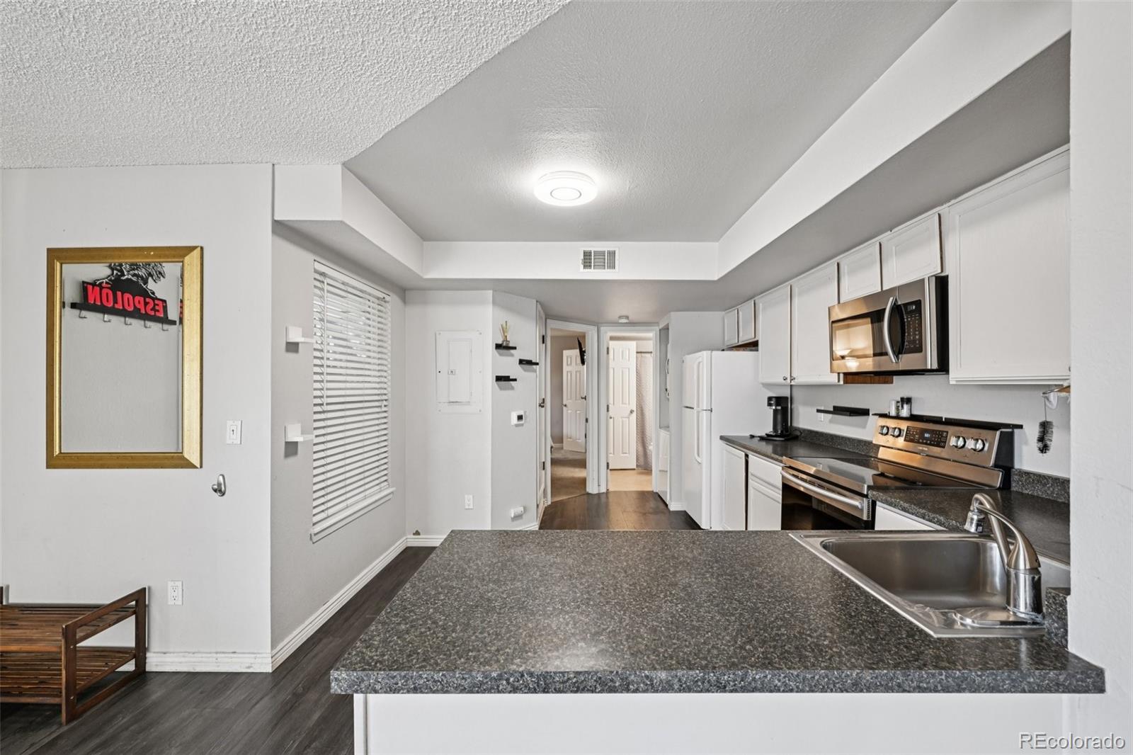 MLS Image #12 for 982 s dearborn way 14,aurora, Colorado