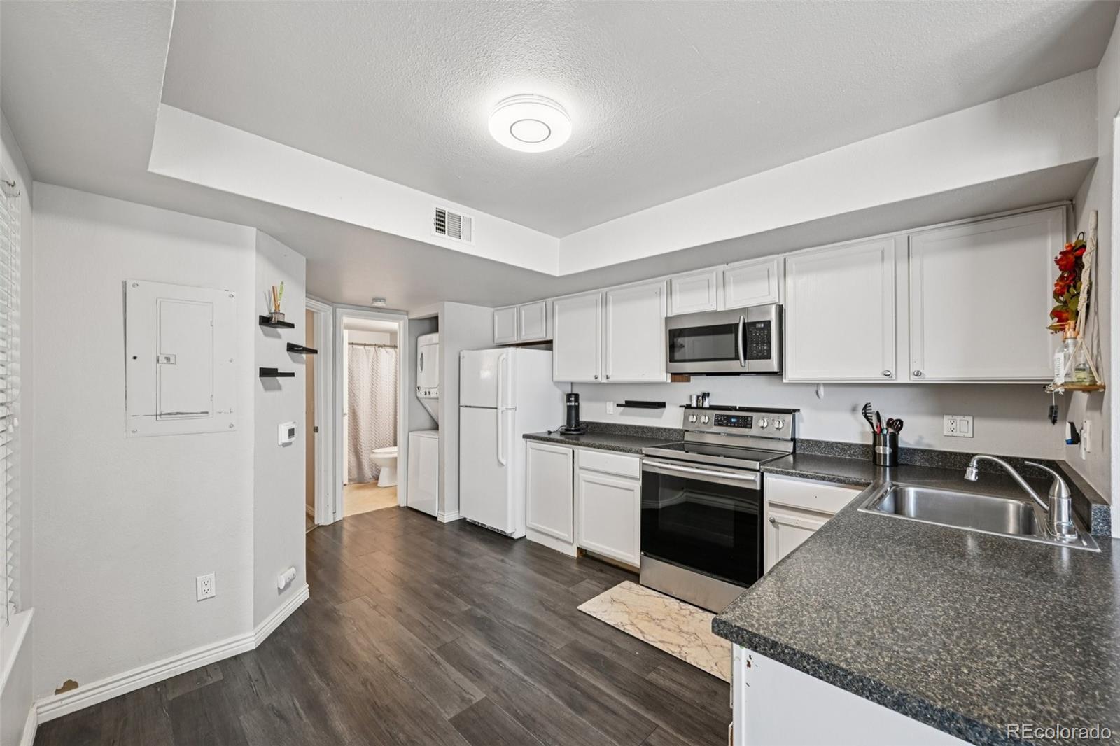 MLS Image #13 for 982 s dearborn way 14,aurora, Colorado