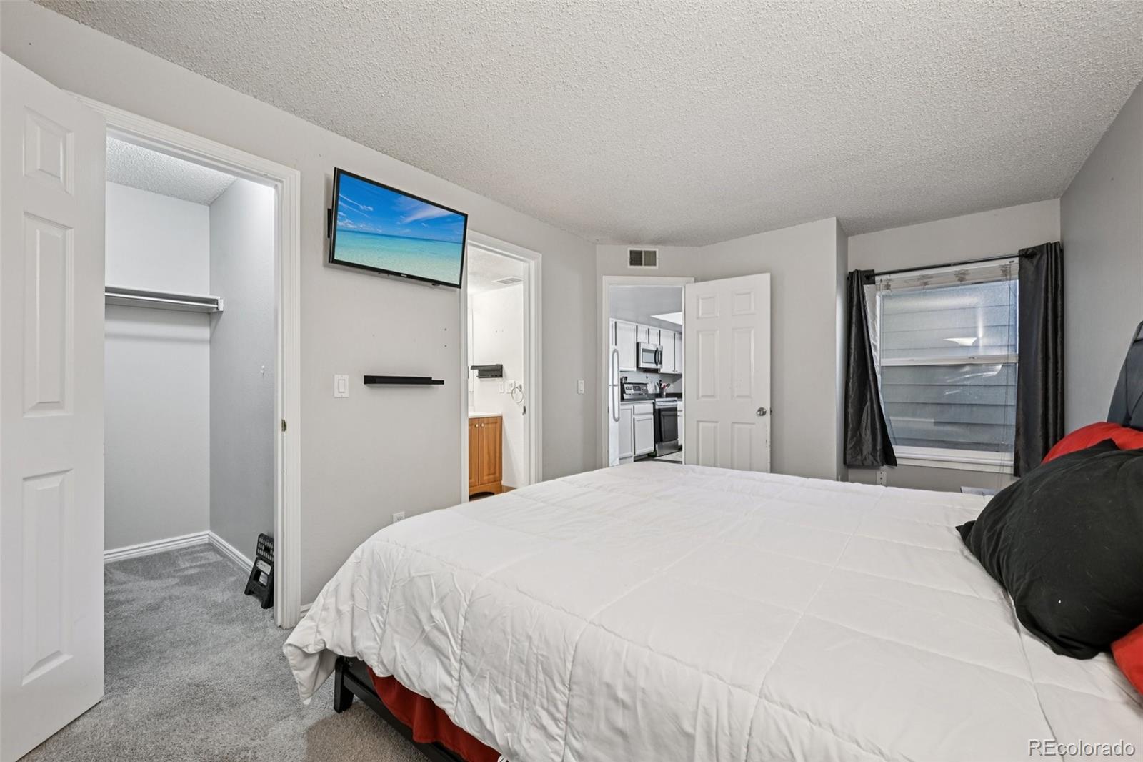 MLS Image #18 for 982 s dearborn way 14,aurora, Colorado