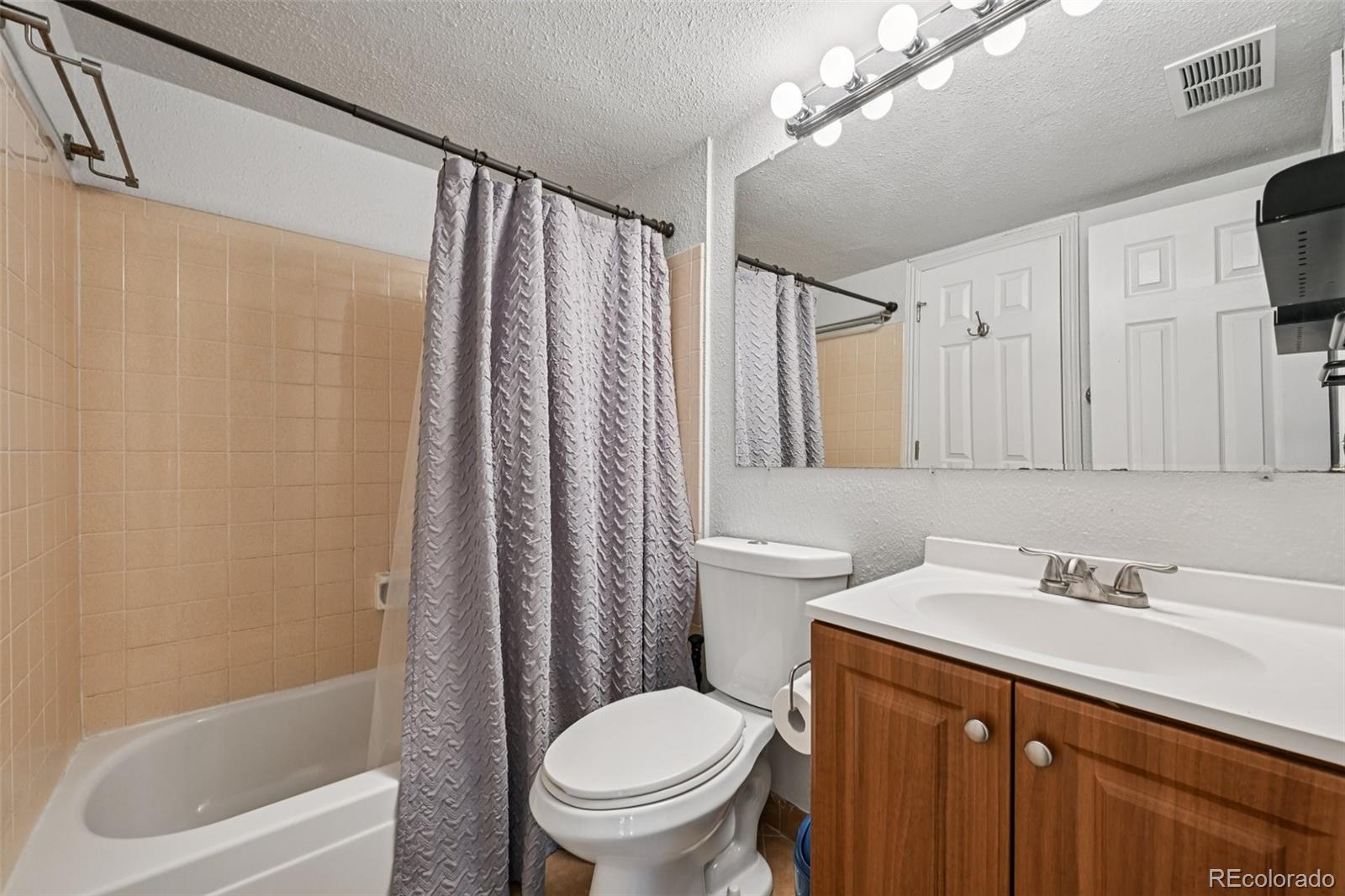 MLS Image #19 for 982 s dearborn way 14,aurora, Colorado