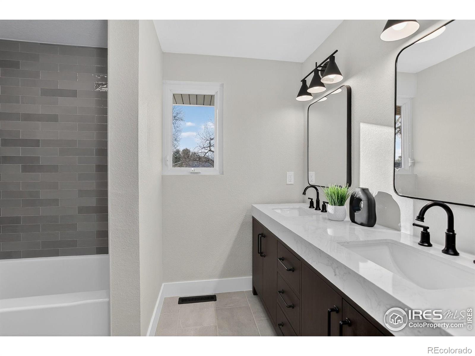 MLS Image #4 for 1085  kohl street,broomfield, Colorado