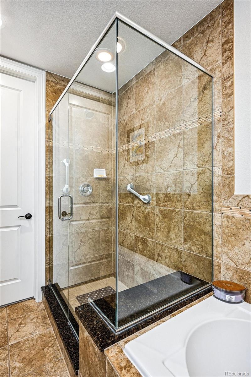 MLS Image #18 for 5592 s nevada street,littleton, Colorado