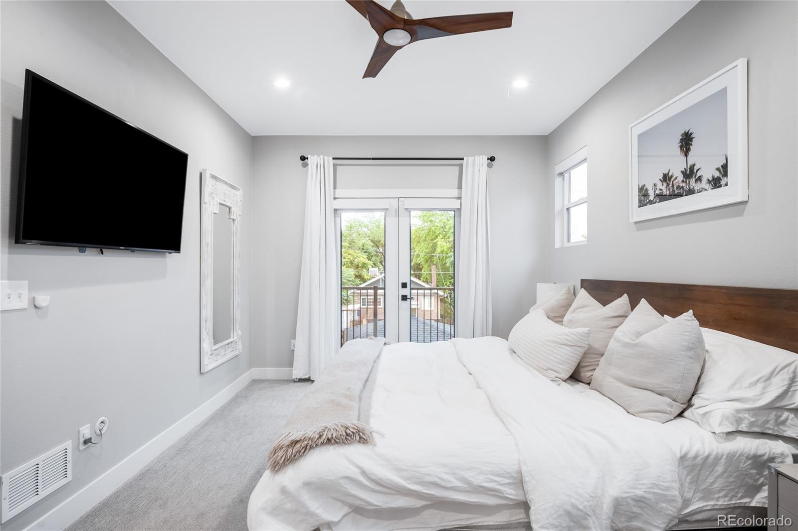 MLS Image #12 for 1140  harrison street,denver, Colorado
