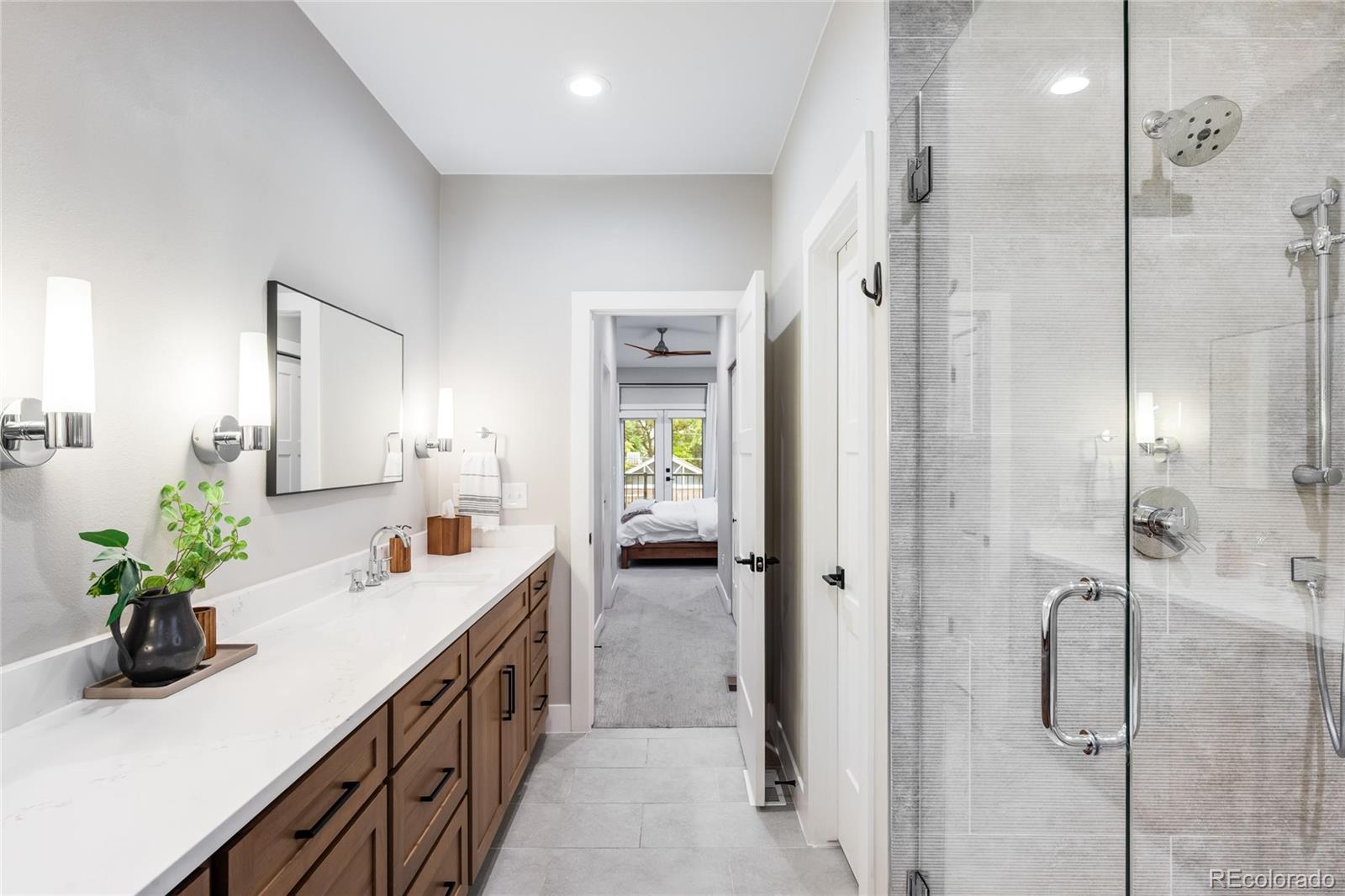 MLS Image #16 for 1140  harrison street,denver, Colorado