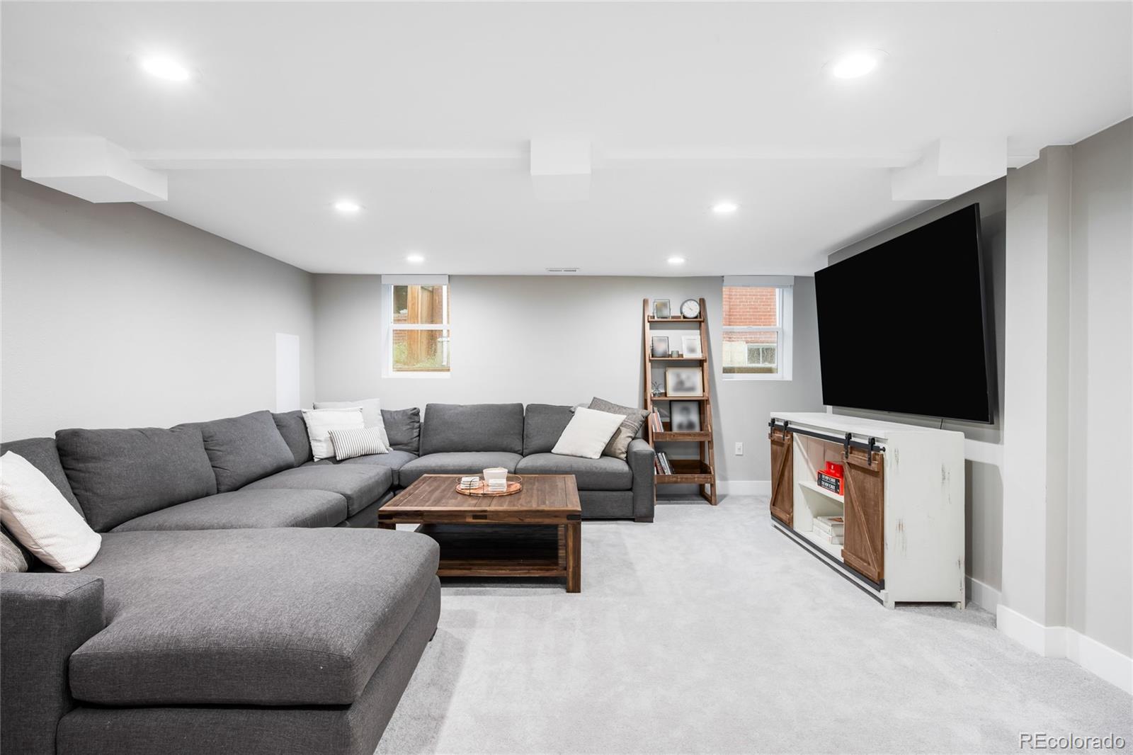 MLS Image #23 for 1140  harrison street,denver, Colorado