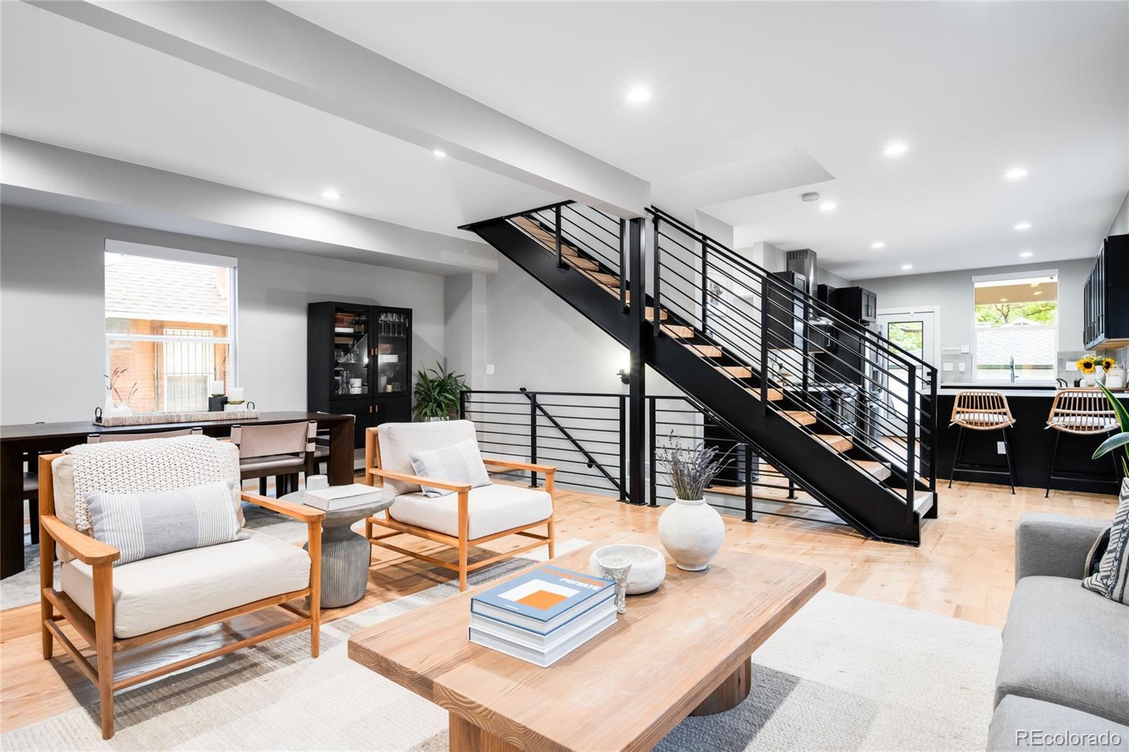 MLS Image #5 for 1140  harrison street,denver, Colorado