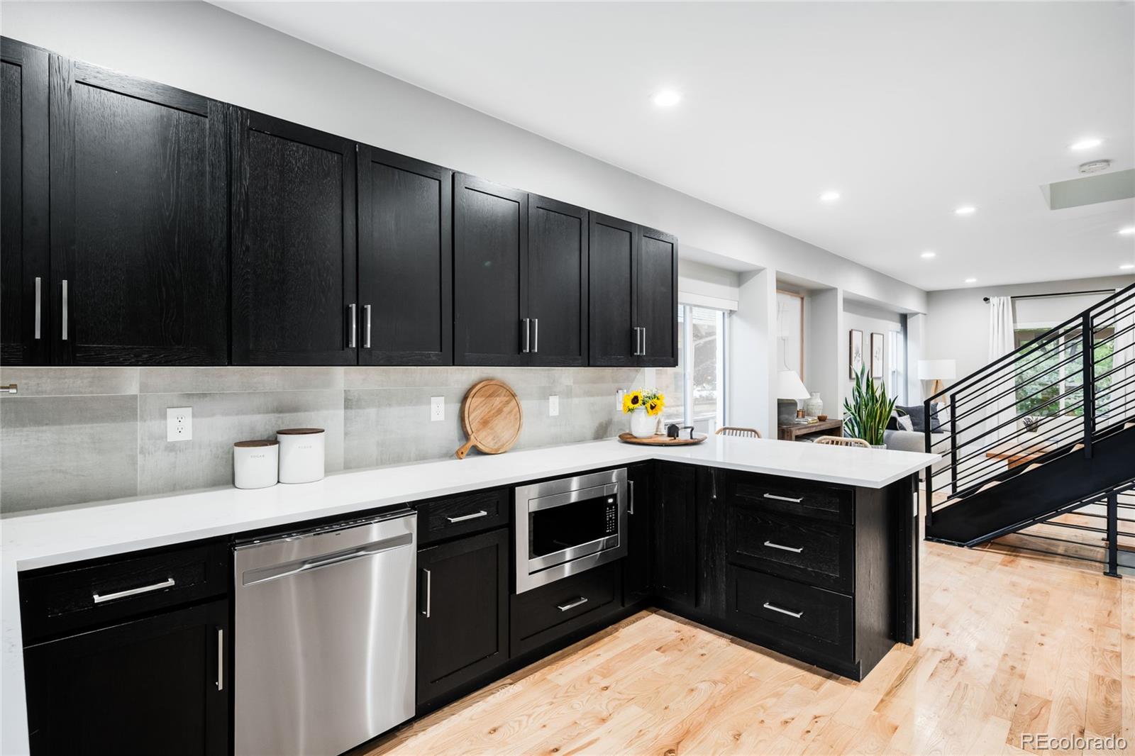 MLS Image #8 for 1140  harrison street,denver, Colorado