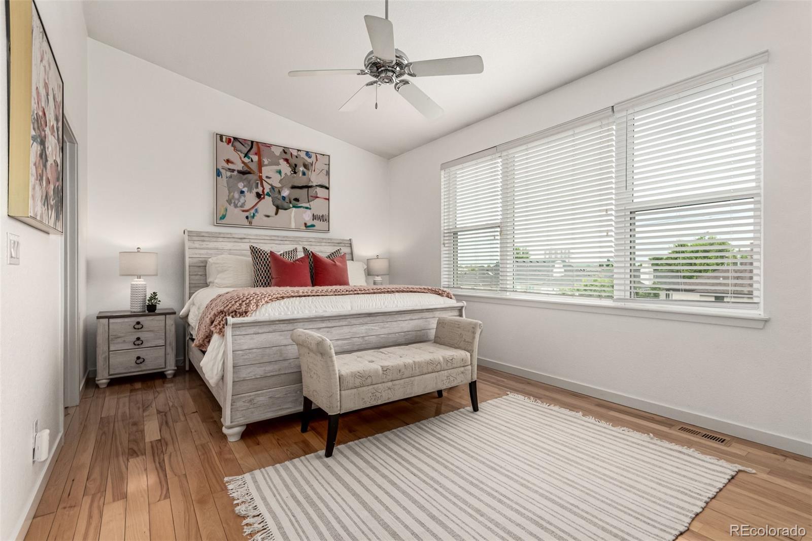 MLS Image #10 for 19 s harrison street,denver, Colorado