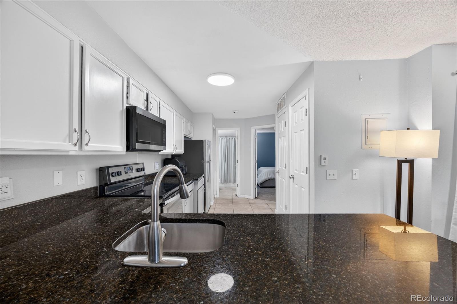 MLS Image #12 for 912 s dearborn way 4,aurora, Colorado