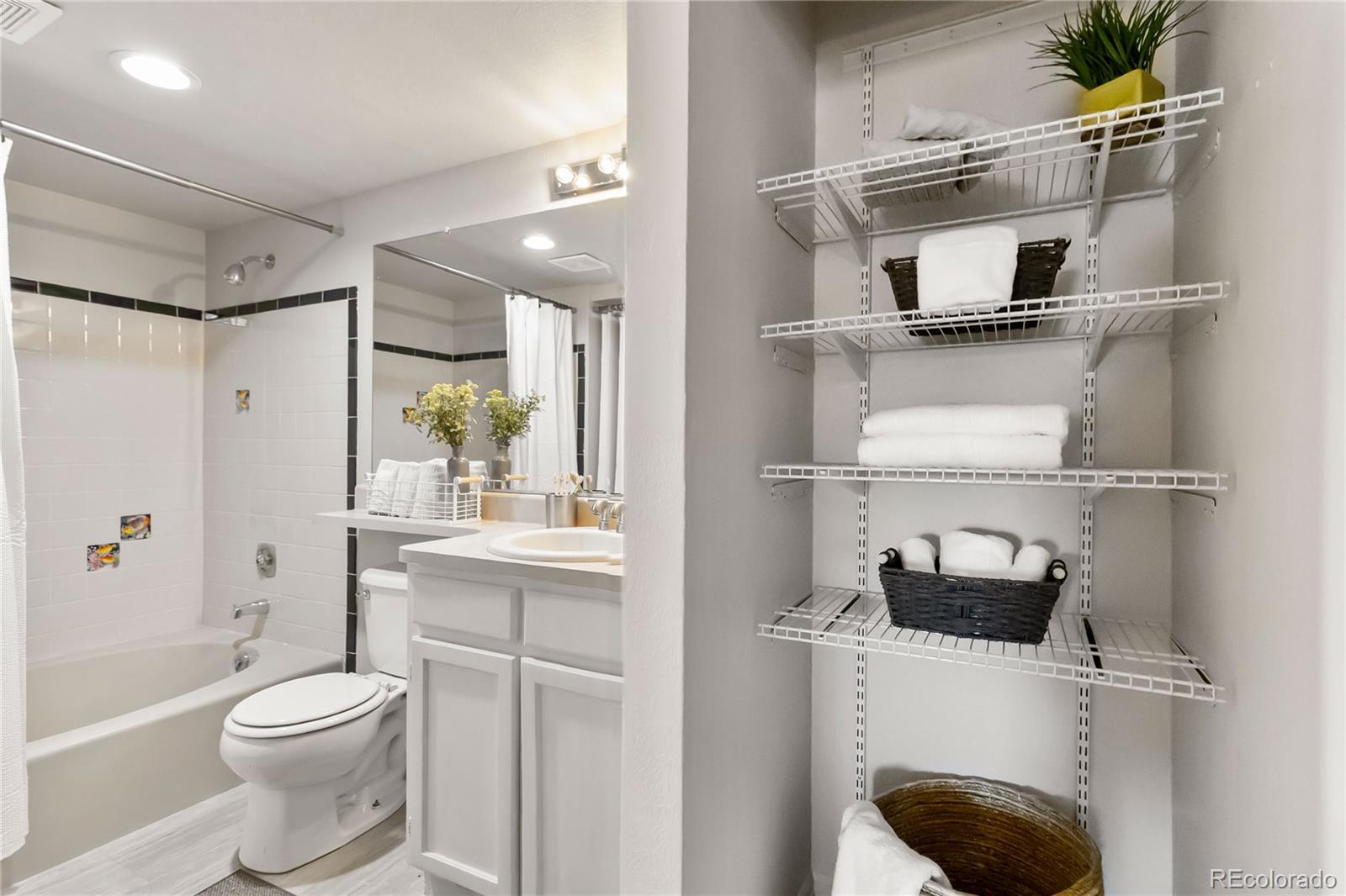 MLS Image #18 for 8600 e alameda avenue 14-204,denver, Colorado