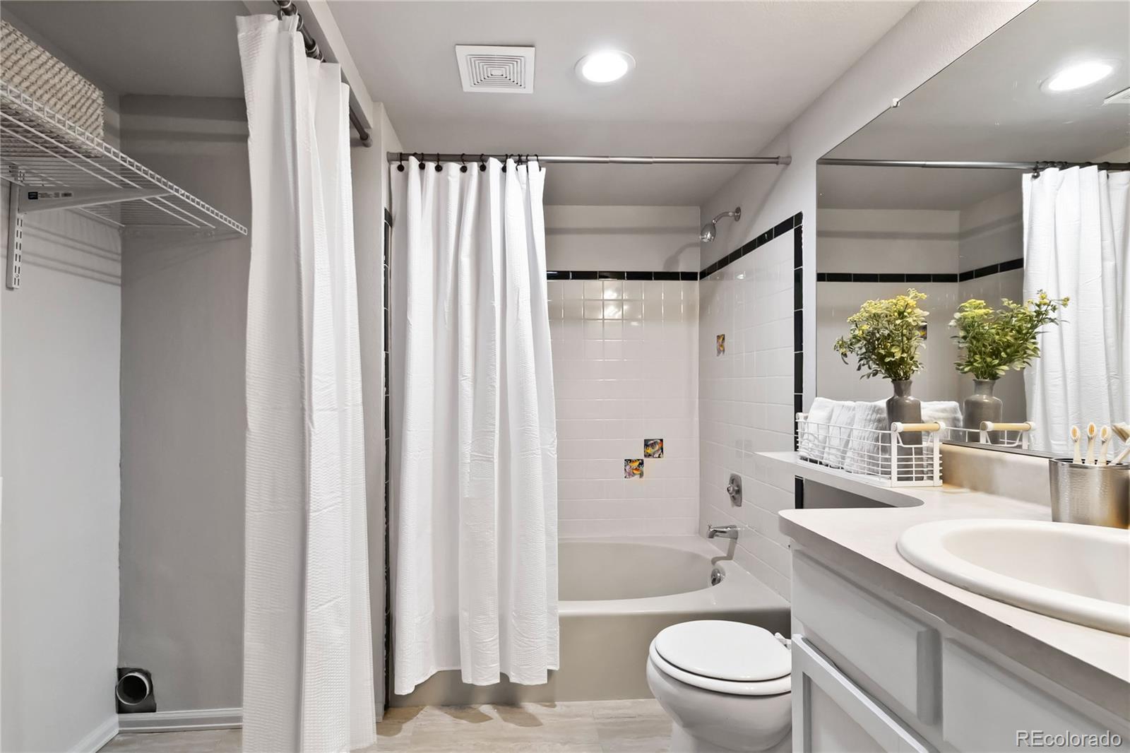 MLS Image #19 for 8600 e alameda avenue 14-204,denver, Colorado