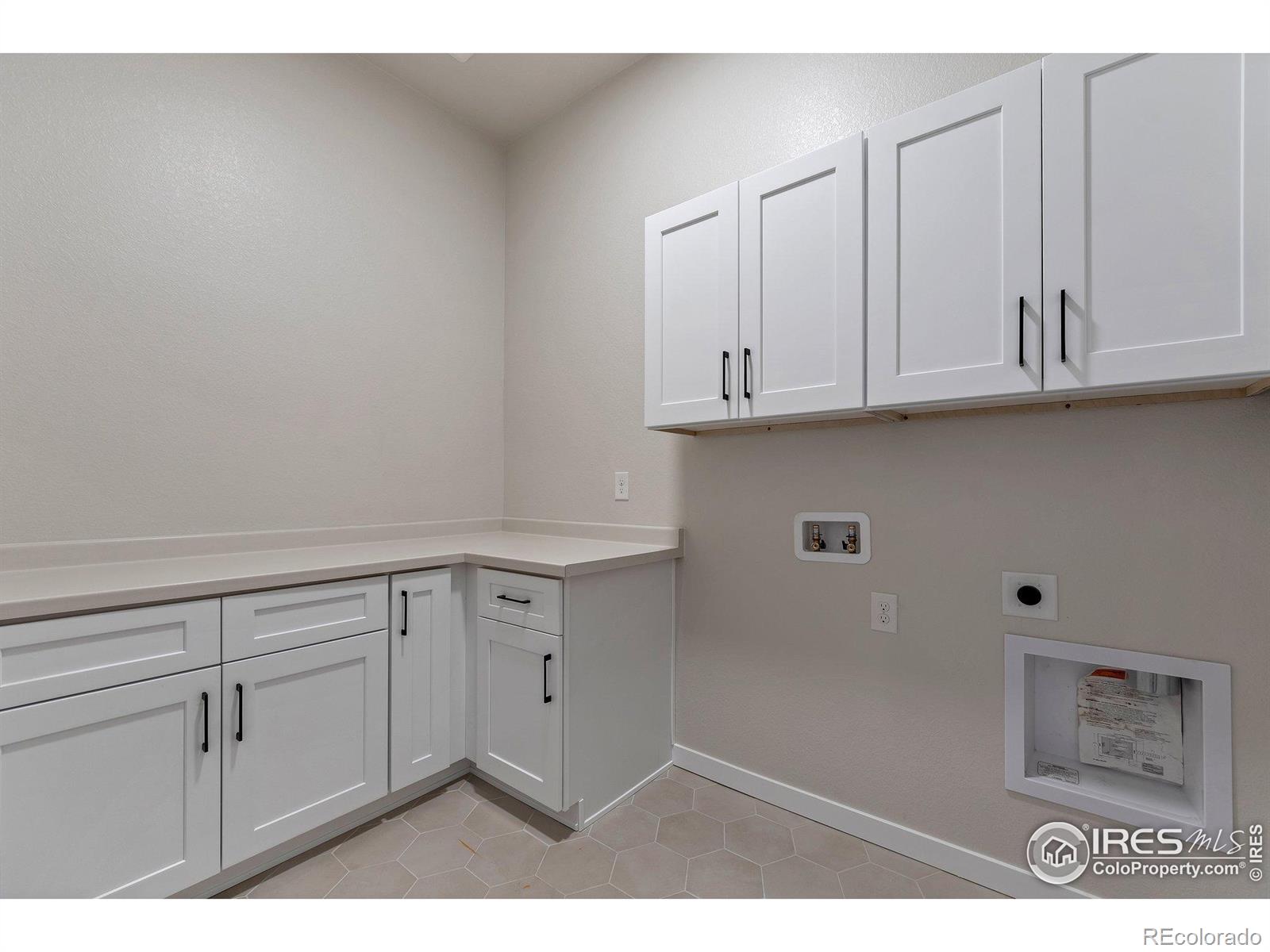 MLS Image #14 for 461  muirfield circle,louisville, Colorado