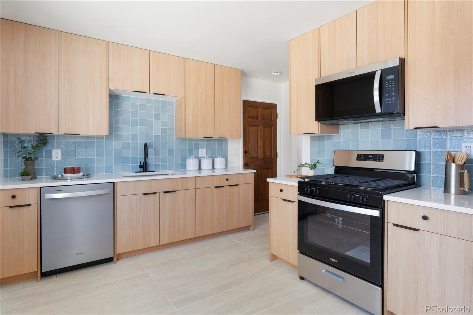 MLS Image #11 for 10  estes street,lakewood, Colorado