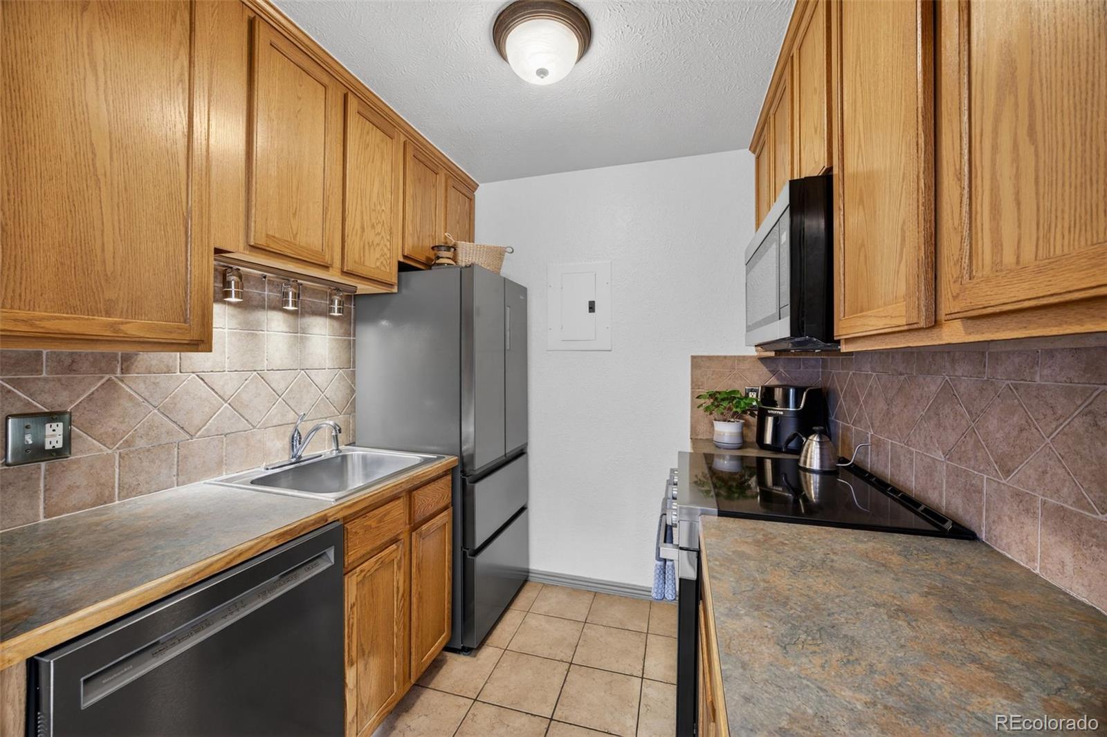 MLS Image #12 for 733 e 2nd avenue 301,denver, Colorado