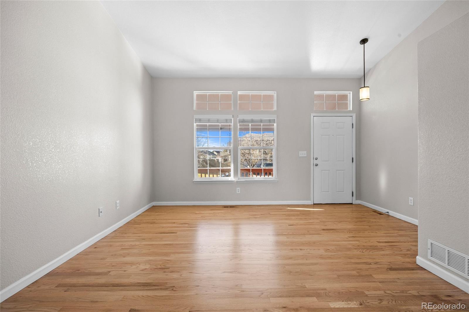 MLS Image #15 for 10498  vaughn street,commerce city, Colorado
