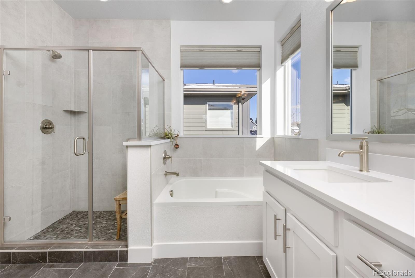 MLS Image #18 for 10036 e 63rd avenue,denver, Colorado