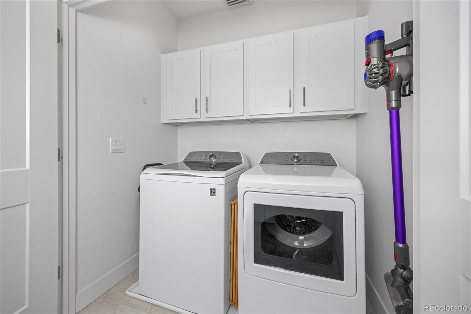 MLS Image #23 for 10036 e 63rd avenue,denver, Colorado