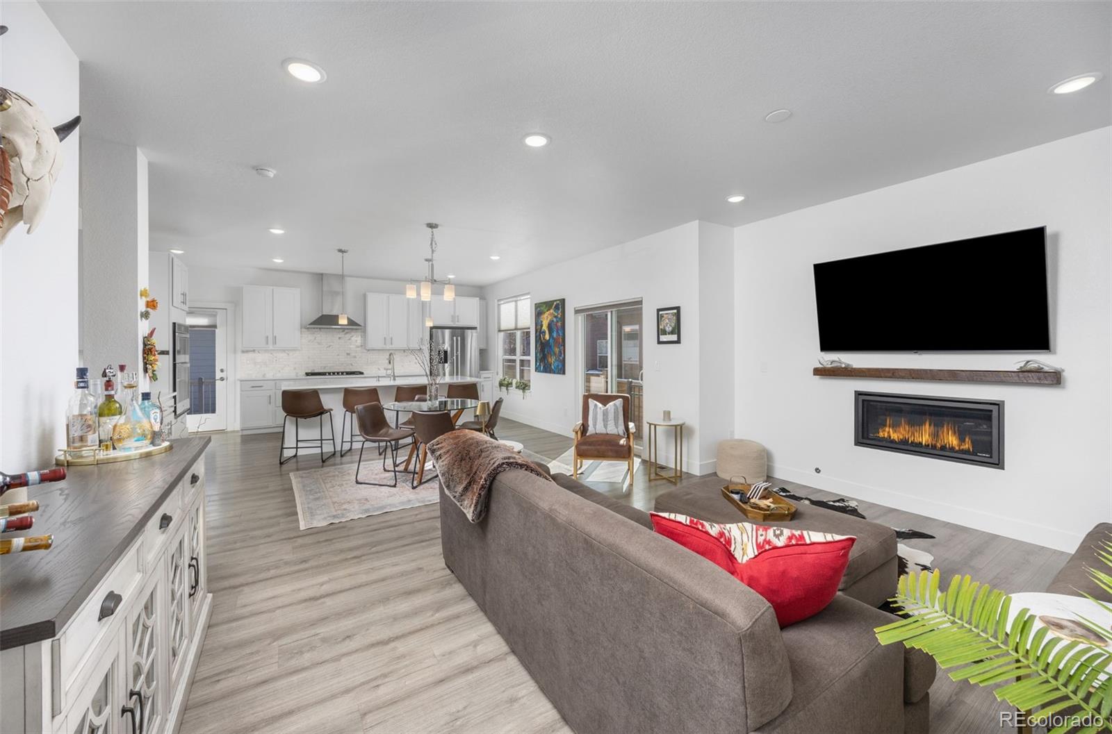 MLS Image #6 for 10036 e 63rd avenue,denver, Colorado