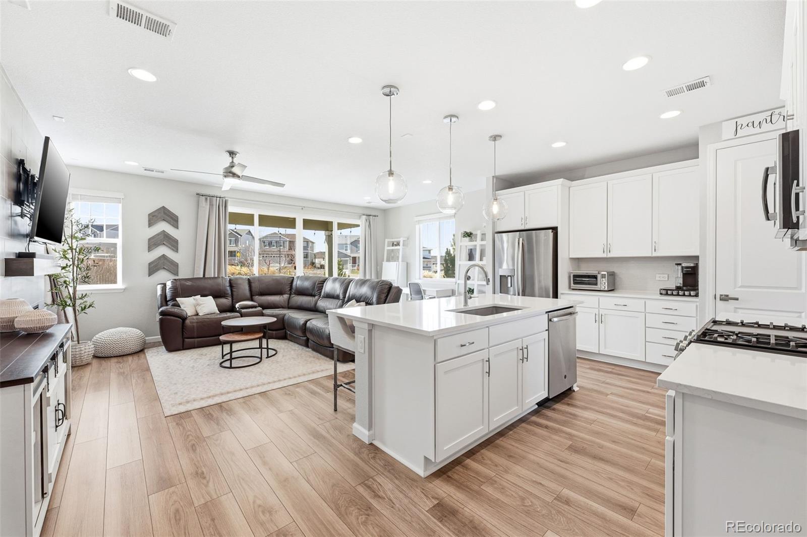 MLS Image #5 for 4651 s malaya court,aurora, Colorado