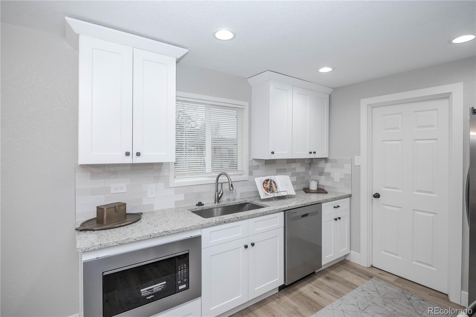 MLS Image #7 for 3080  dahlia street,denver, Colorado