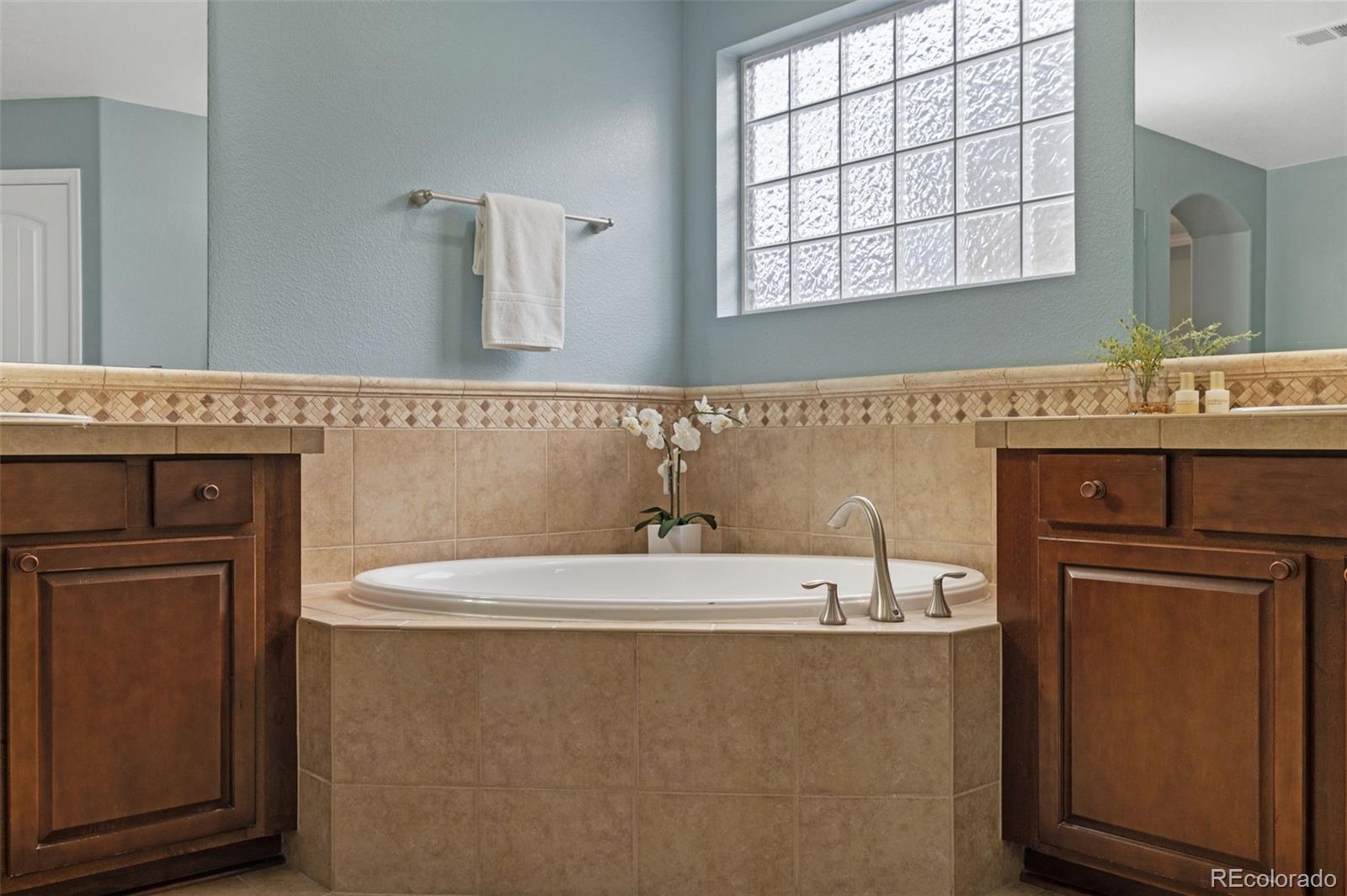MLS Image #24 for 11561 s flower mound way,parker, Colorado