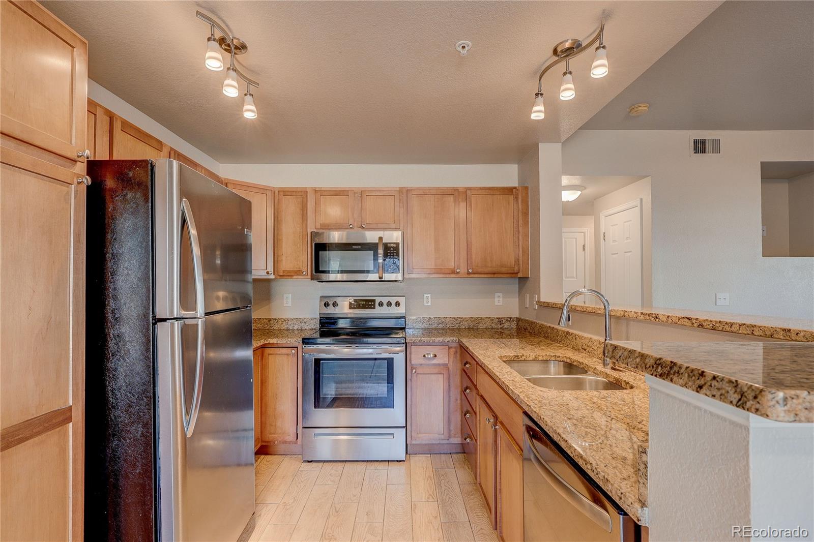 MLS Image #3 for 8707 e florida avenue 1007,denver, Colorado