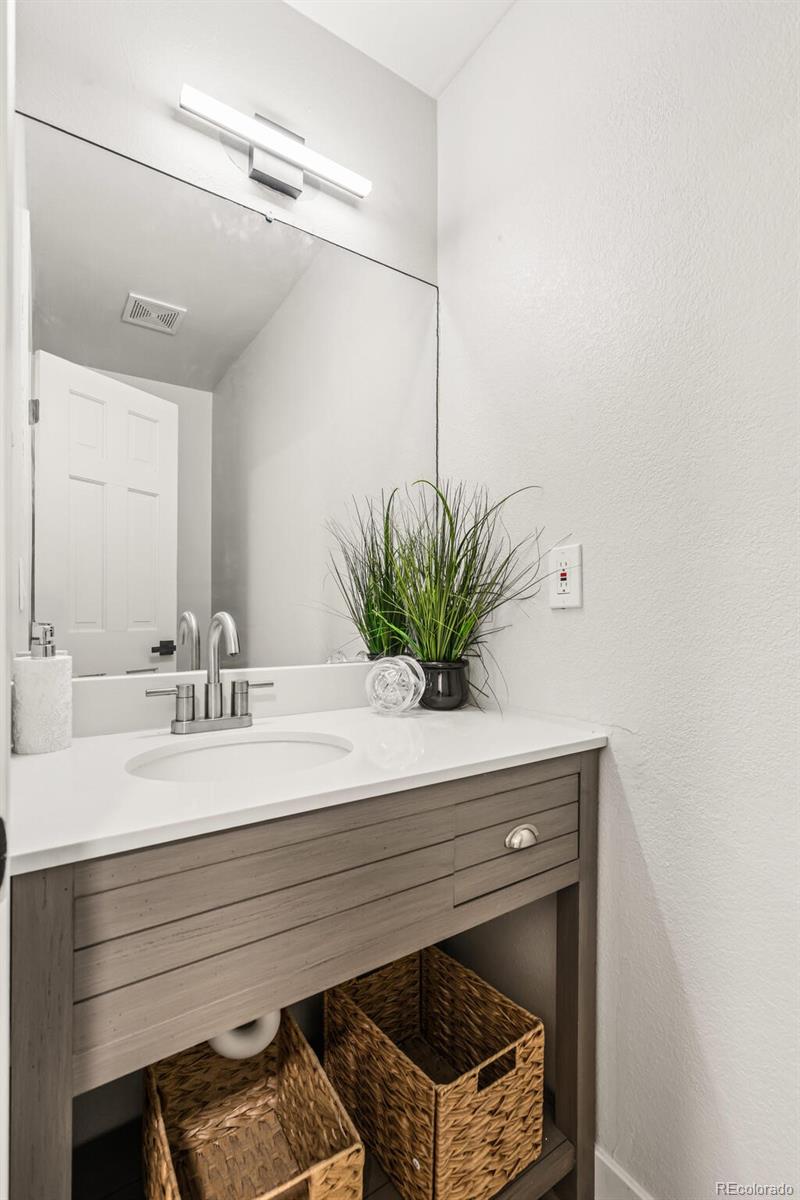 MLS Image #14 for 4180 s andes street,aurora, Colorado